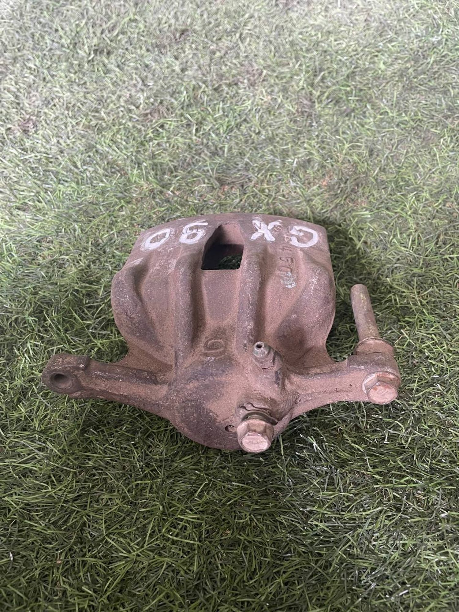 307 Суппорт тормозной передний левый TOYOTA CHASER GX90, 3000 рублей, Невинномысск