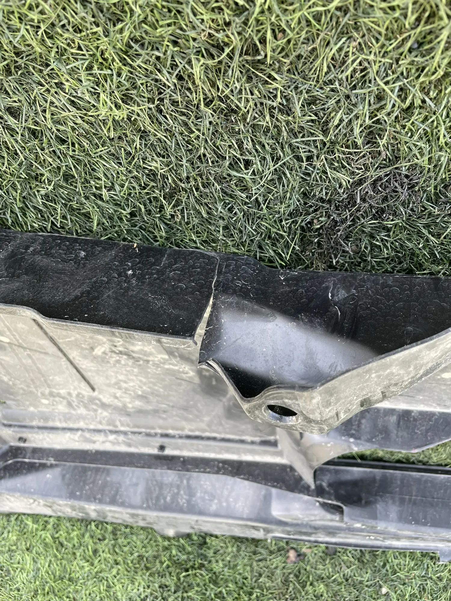 https://ycs.partsauto.market/partsauto-images/thmbs/userImages/772e461030aea93f4dbb6447c0f924d3/part/bfc47042-6934-4947-87e2-9ee21791aad6_1775222927916.jpg