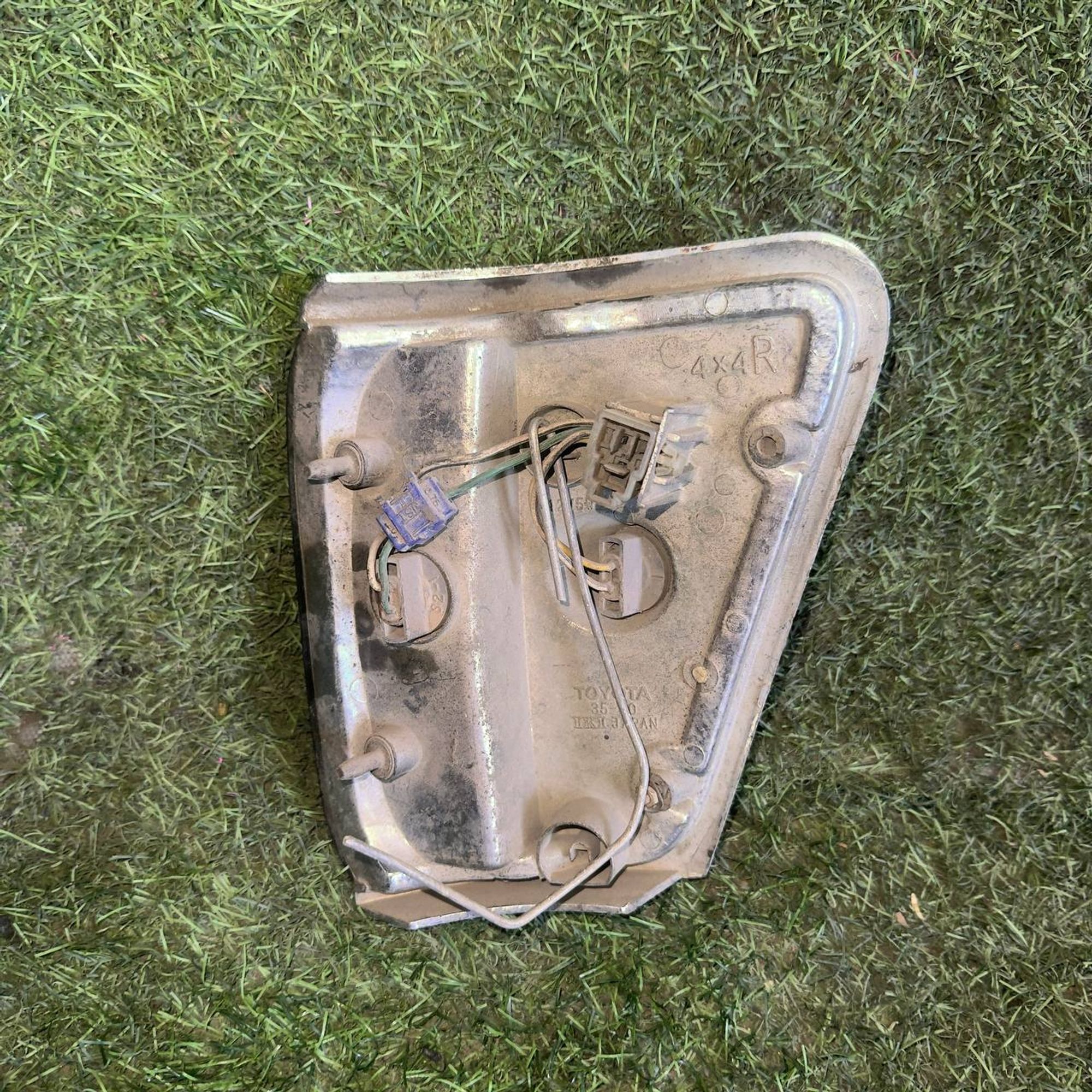 303 Фонарь габаритный правый TOYOTA SURF LH130, 3500 рублей, Невинномысск