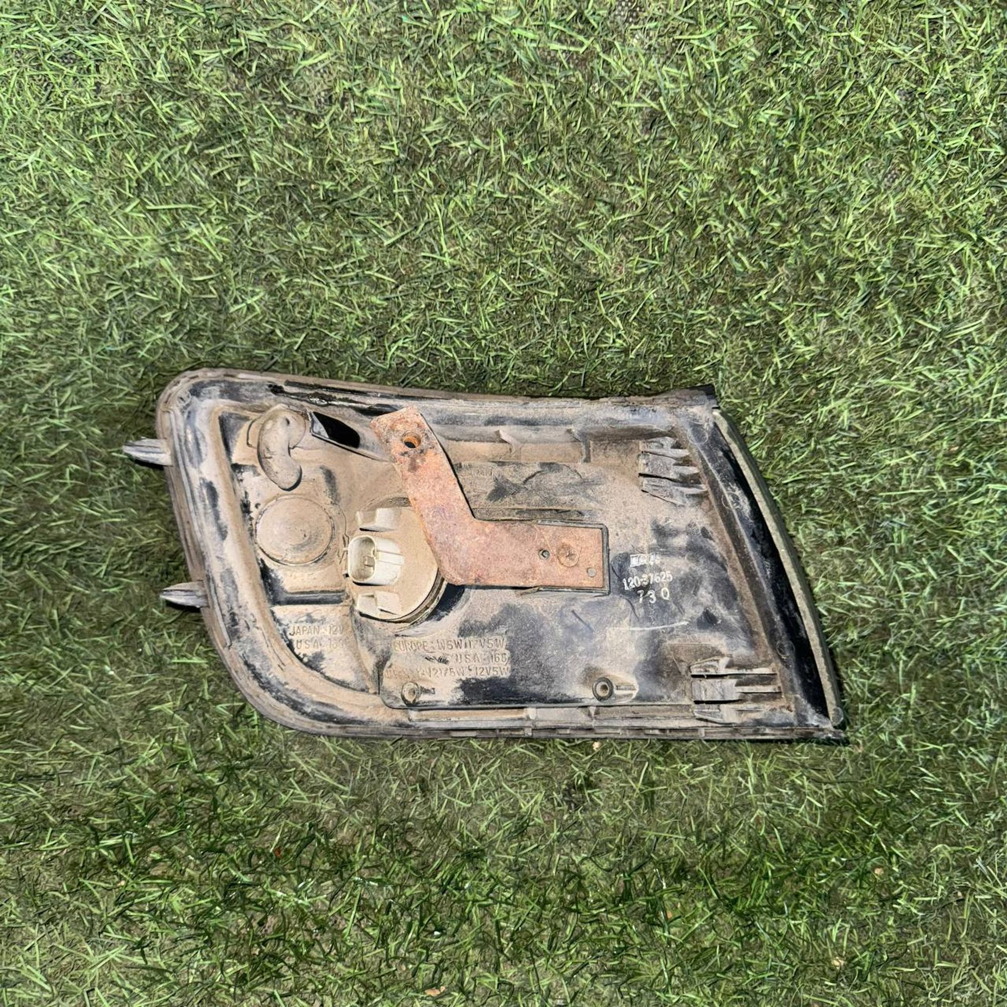 342 Фонарь габаритный левый MITSUBISHI CHARIOT N33W, 3500 рублей, Невинномысск