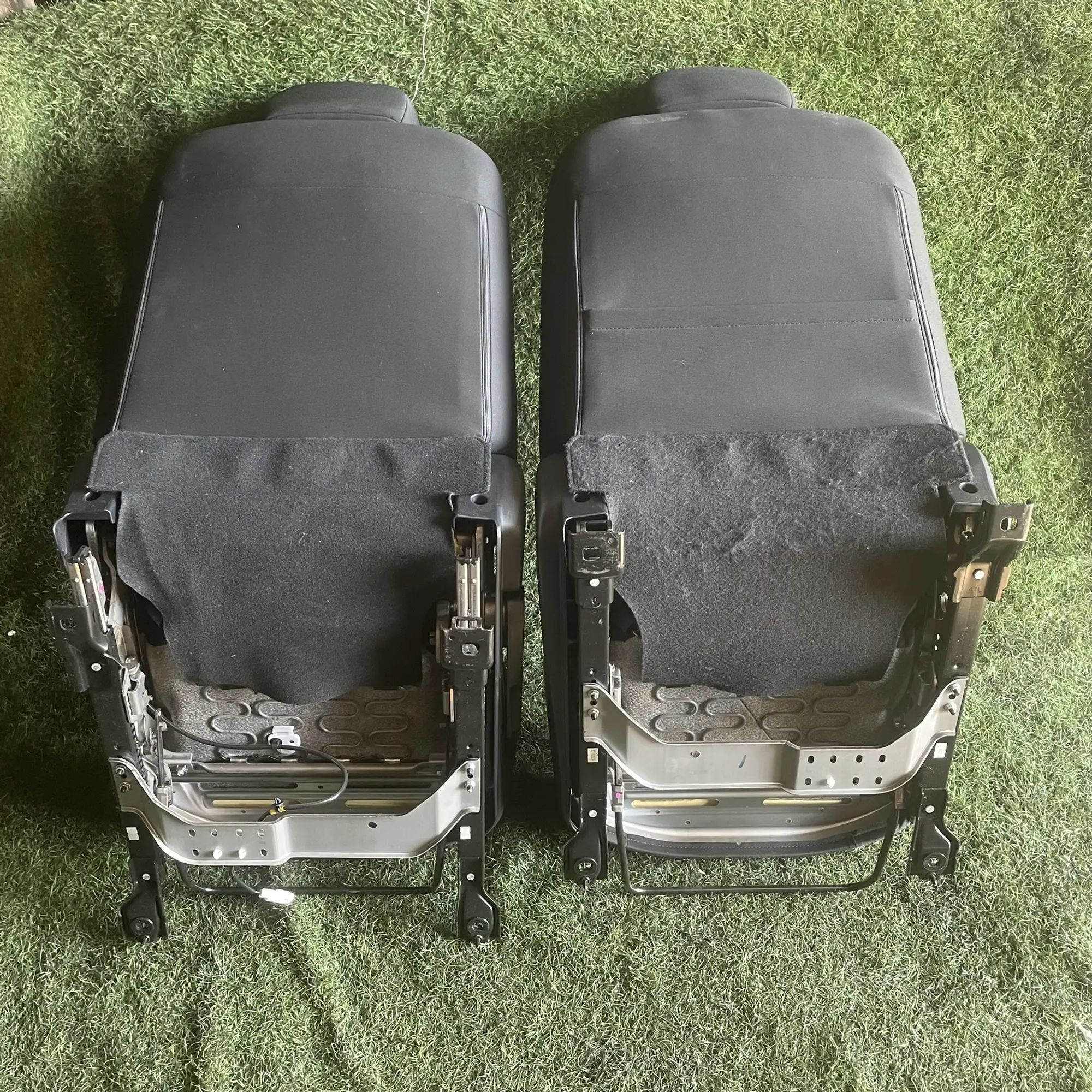 https://ycs.partsauto.market/partsauto-images/thmbs/userImages/772e461030aea93f4dbb6447c0f924d3/part/c0704117-135d-4baf-8a2f-b999d50167ec_1776758820957.jpg