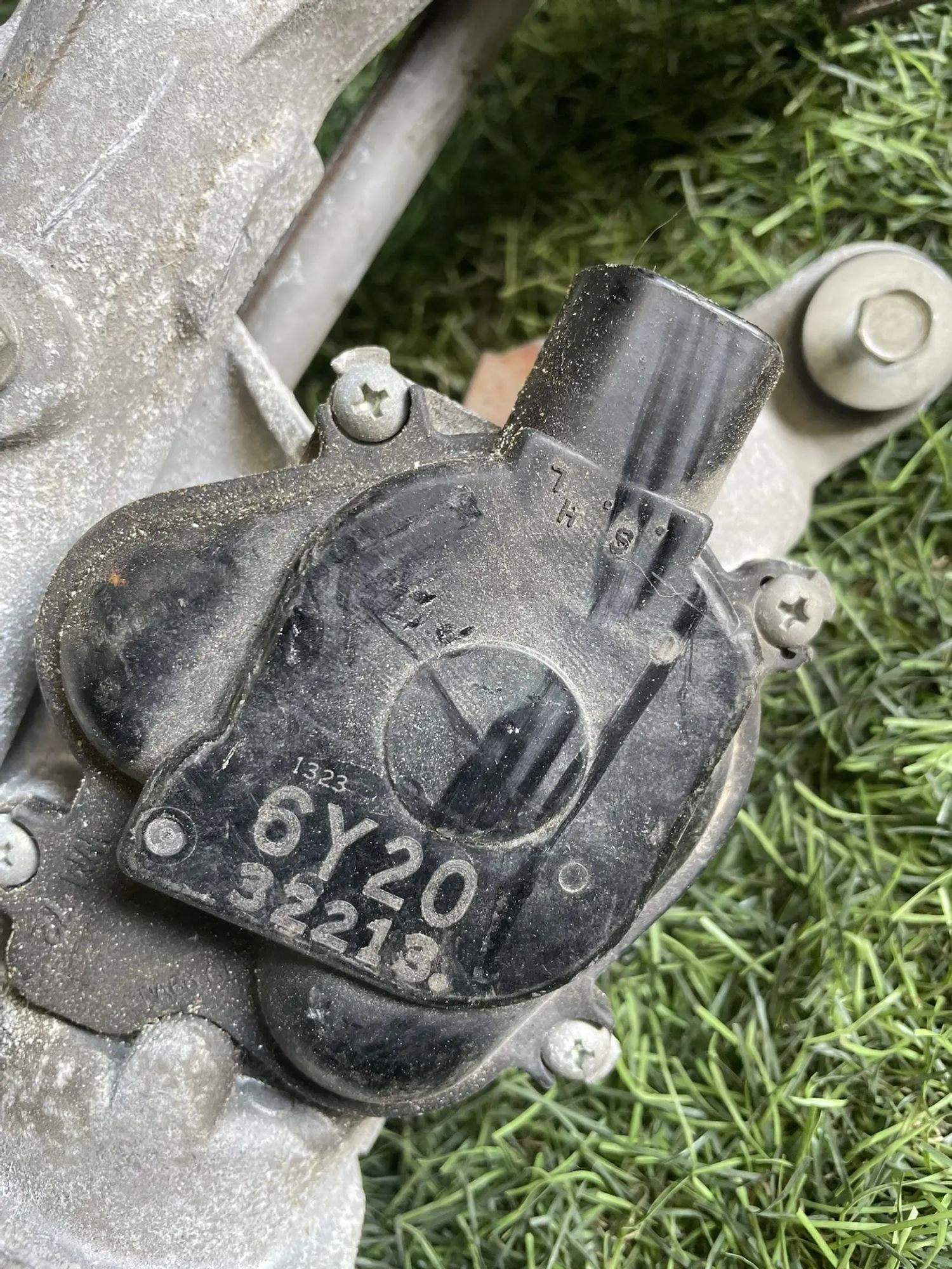https://ycs.partsauto.market/partsauto-images/thmbs/userImages/772e461030aea93f4dbb6447c0f924d3/part/c0967dc9-a8cc-4817-ad8b-1afb37625504_1775656611506.jpg