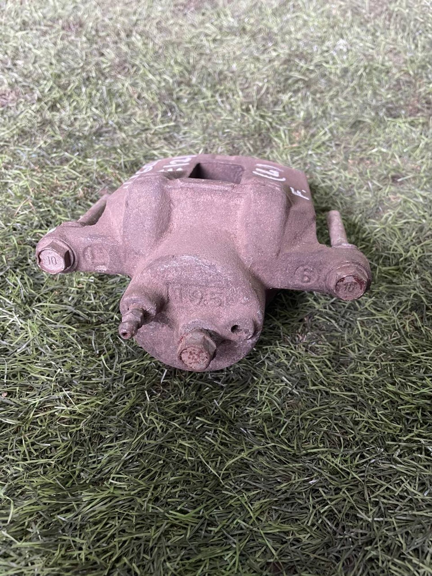 160 Суппорт тормозной передний левый TOYOTA COROLLA NZE121, 3000 рублей, Невинномысск