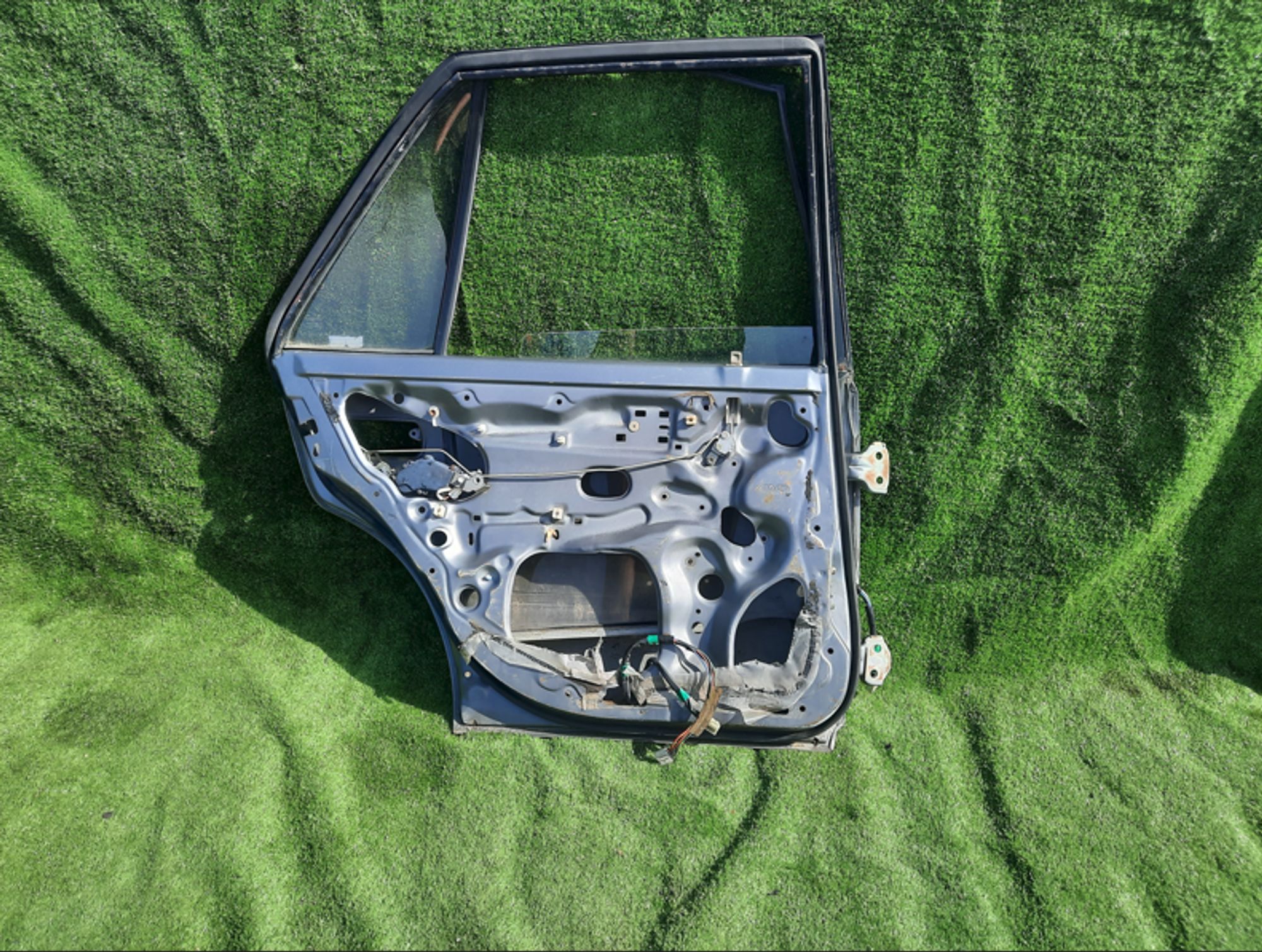 890 дверь на TOYOTA COROLLA AE115, 9500 рублей, Невинномысск