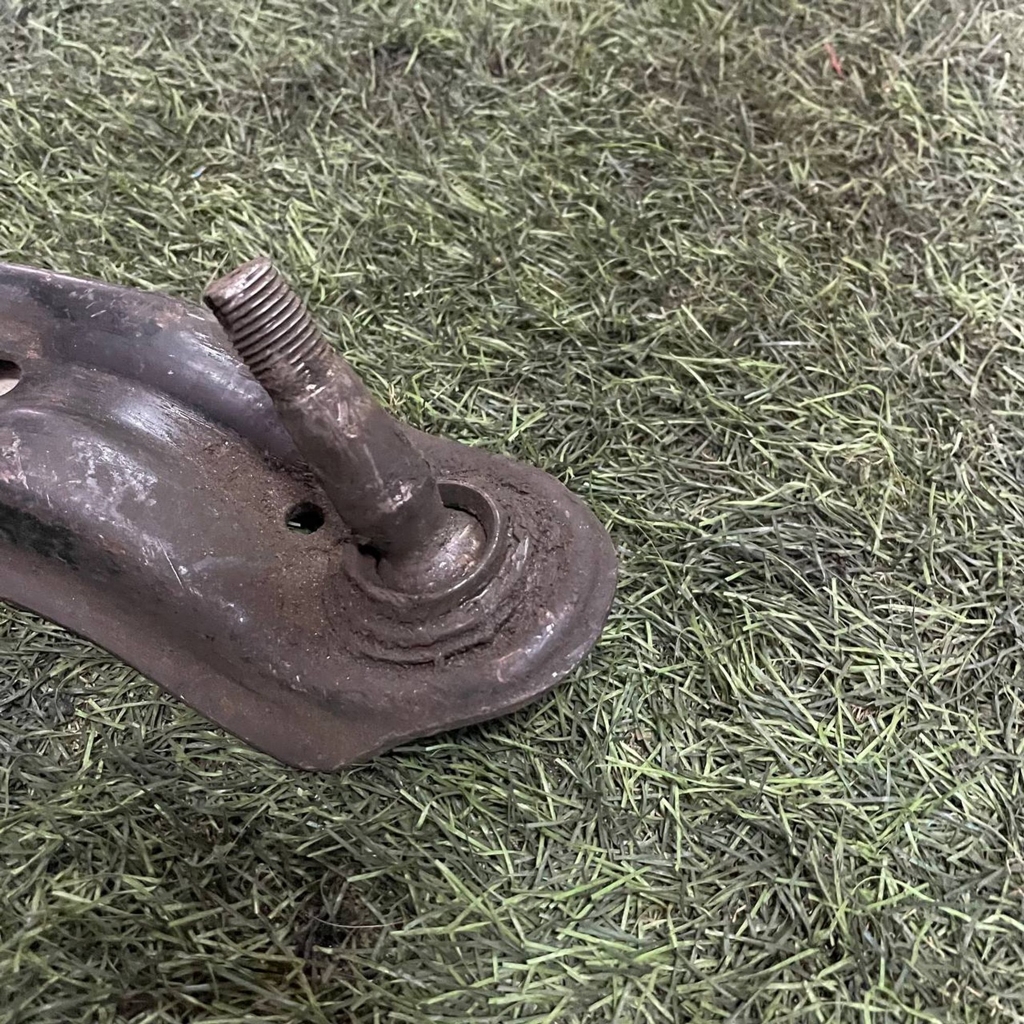 326 Рычаг передний правый нижний NISSAN WINGROAD Y11, 4000 рублей, Невинномысск