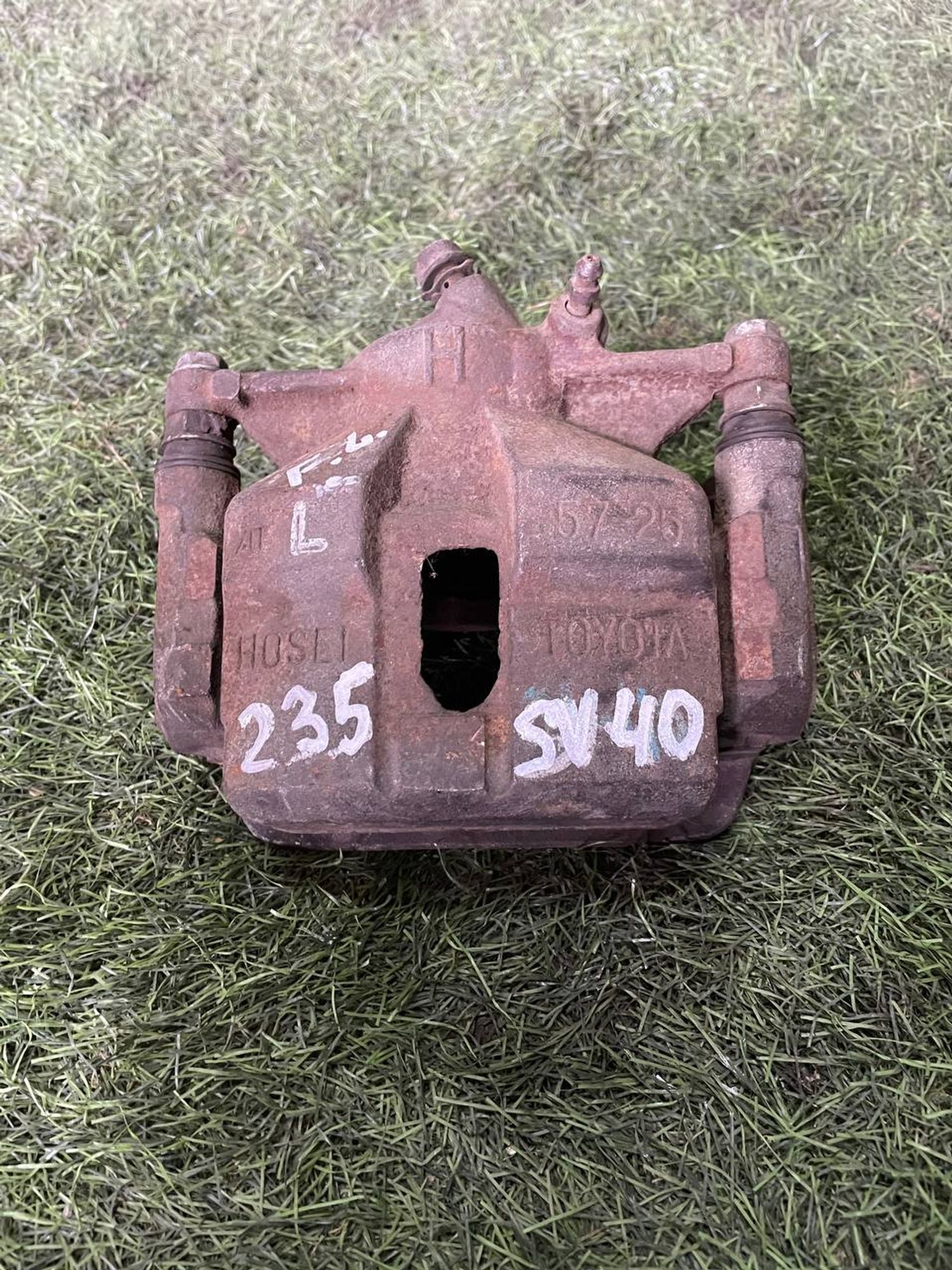 235 Суппорт тормозной передний левый TOYOTA VISTA SV40, 3000 рублей, Невинномысск