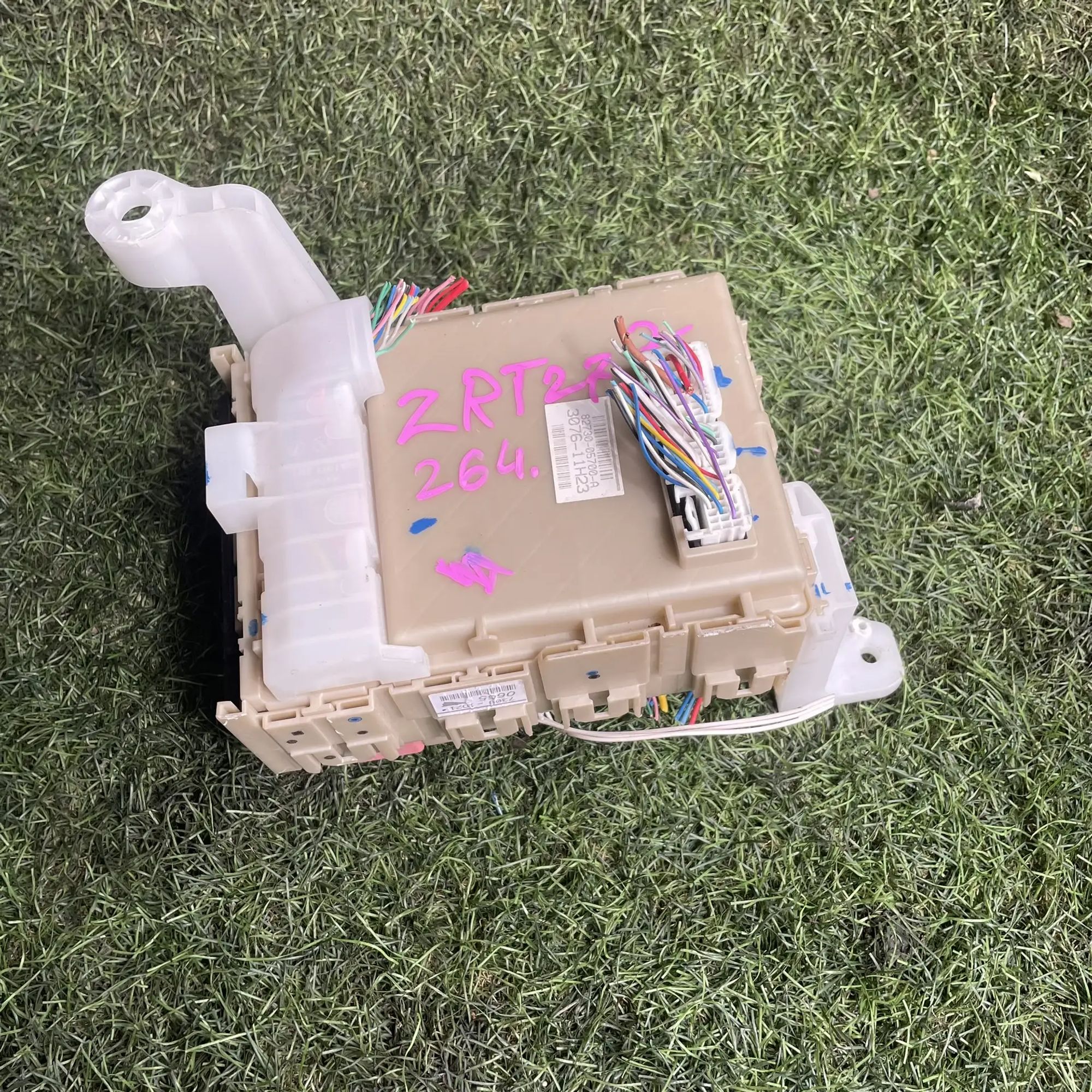 https://ycs.partsauto.market/partsauto-images/thmbs/userImages/772e461030aea93f4dbb6447c0f924d3/part/c330c9a3-1afb-47c7-a25d-0c43897cf2ef_1776517738621.jpg