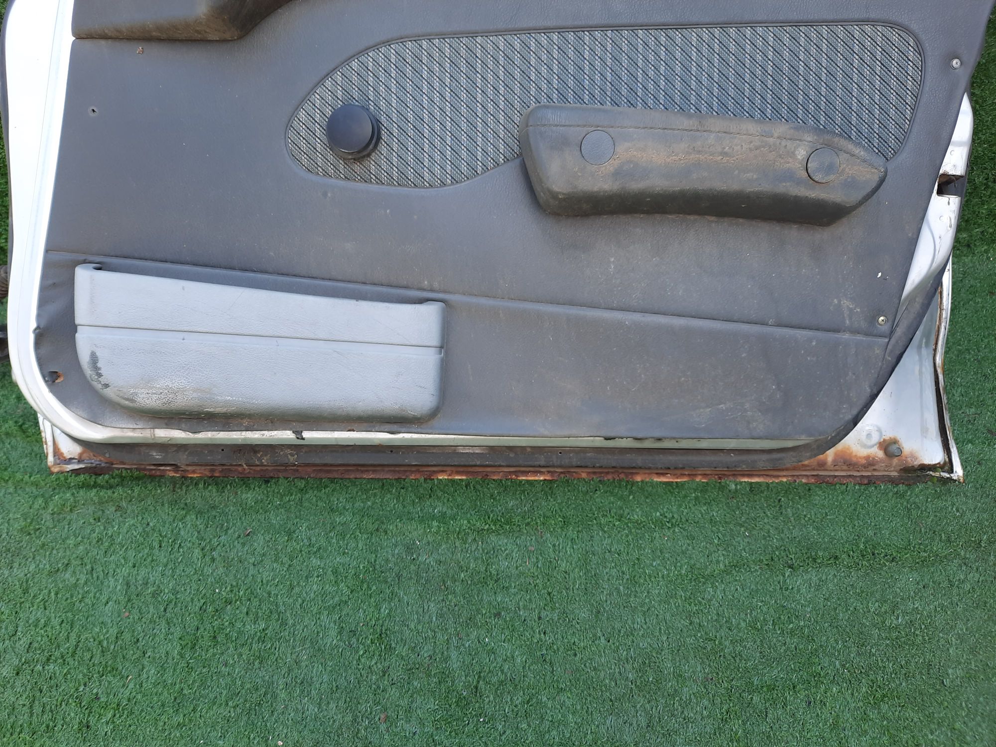 2119 дверь на MITSUBISHI GALANT E55A, 4500 рублей, Невинномысск