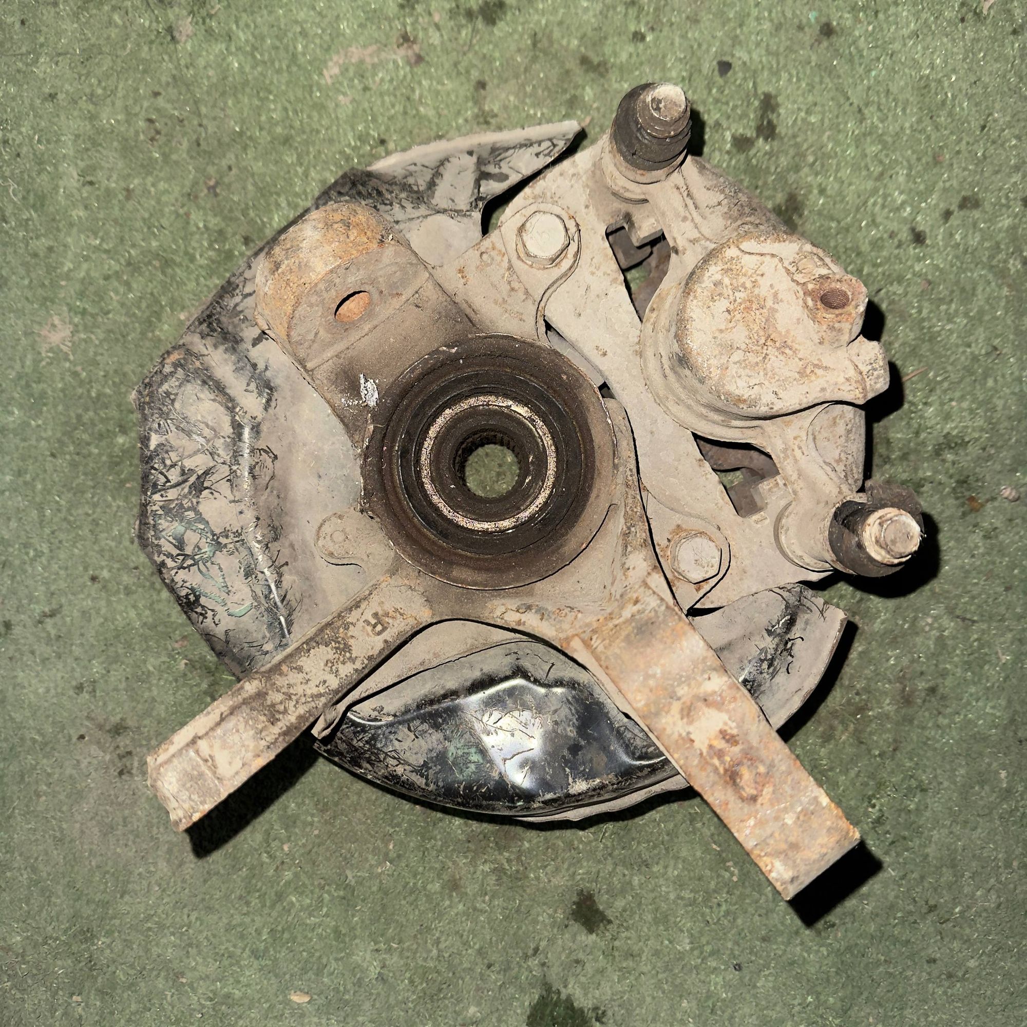 766 Ступица передняя правая TOYOTA COROLLA AE101, 5000 рублей, Невинномысск