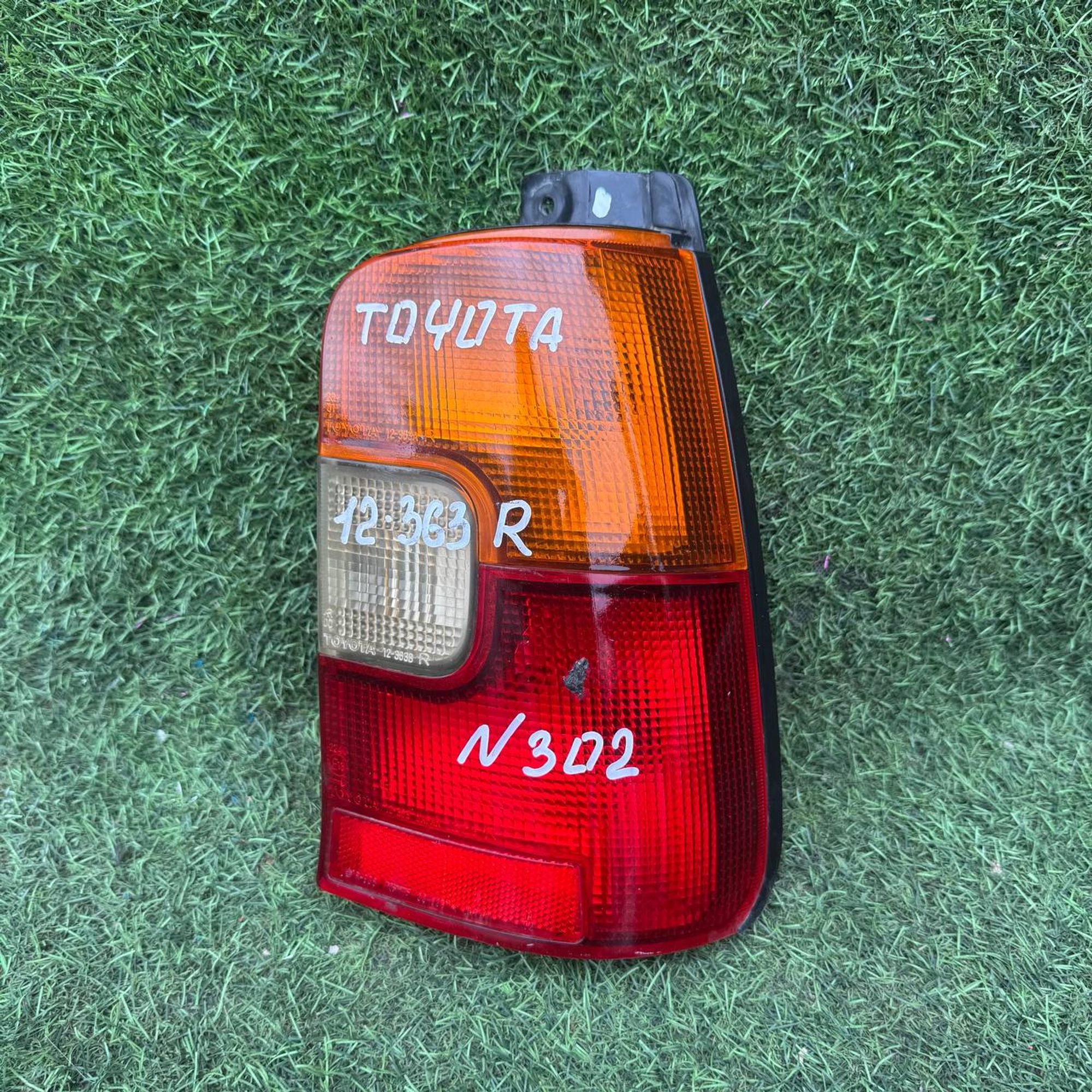 302 Фонарь задний правый TOYOTA COROLLA AE103, 3500 рублей, Невинномысск