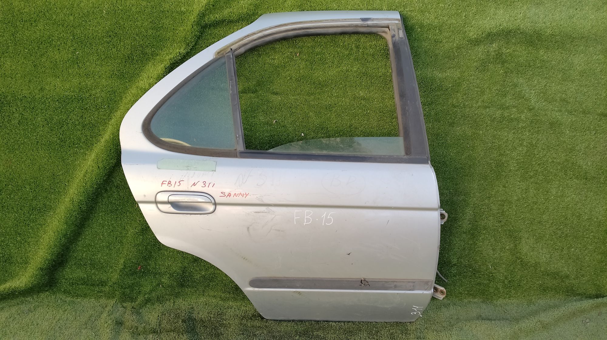 311 дверь на NISSAN SUNNY FB15, 6500 рублей, Невинномысск