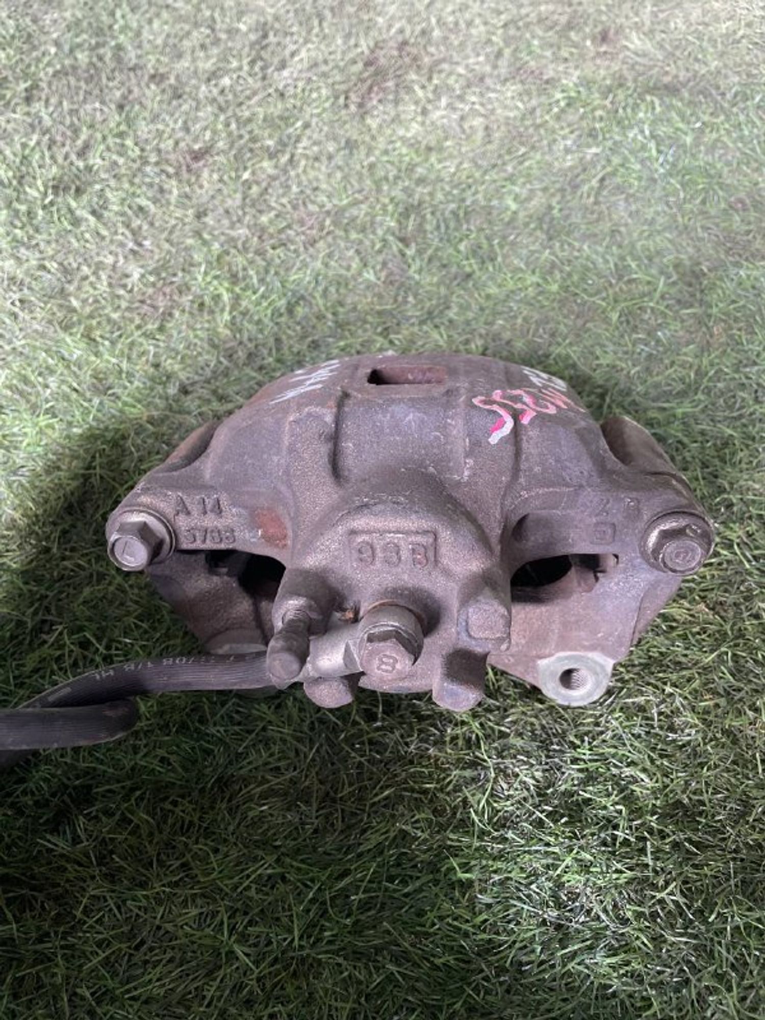 1255 Суппорт тормозной передний левый Mitsubishi Lancer X 2.0 CY4A, 3000 рублей, Невинномысск