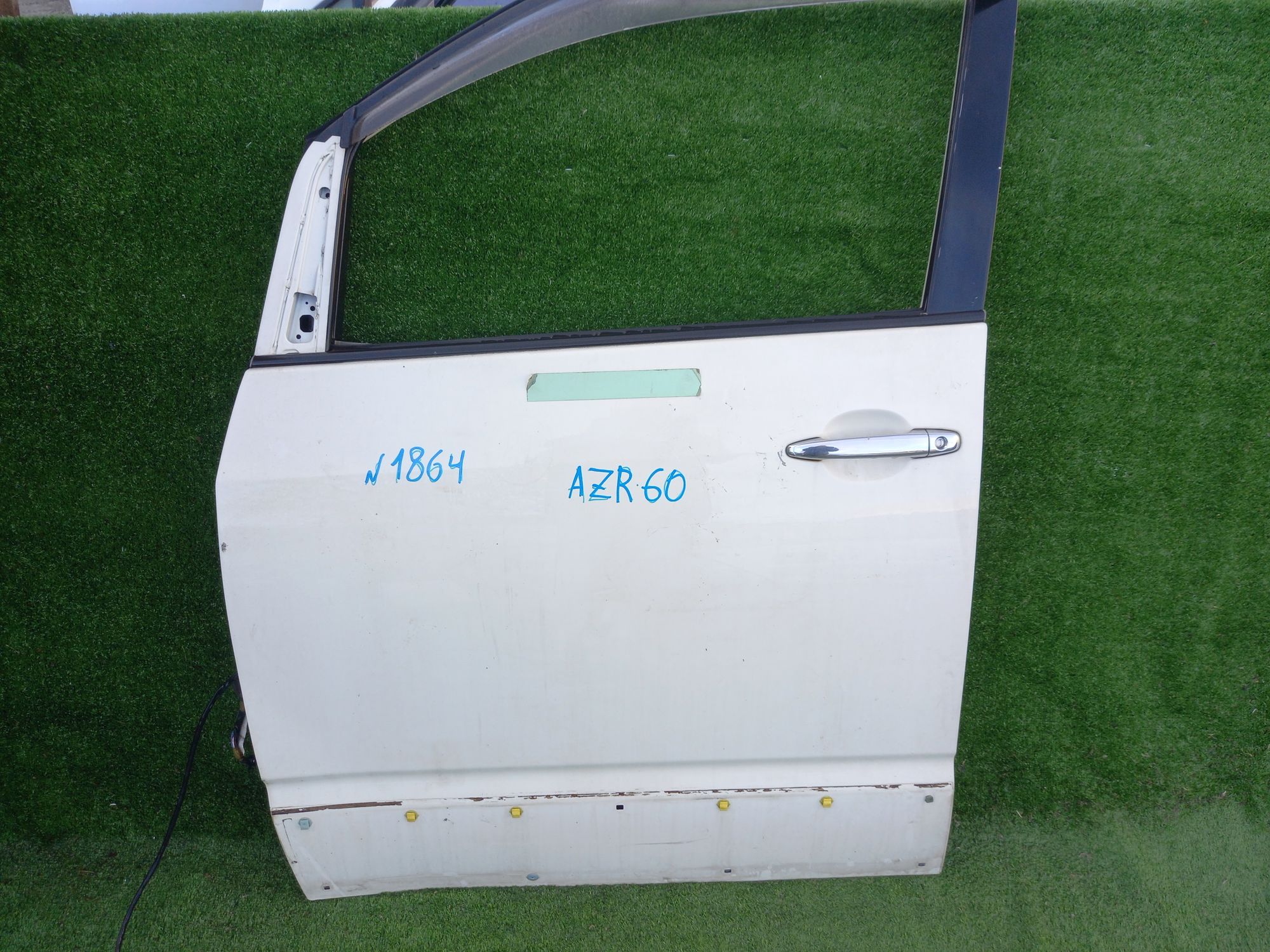 1419 Дверь передняя левая на TOYOTA NOAH AZR60, 14500 рублей, Невинномысск