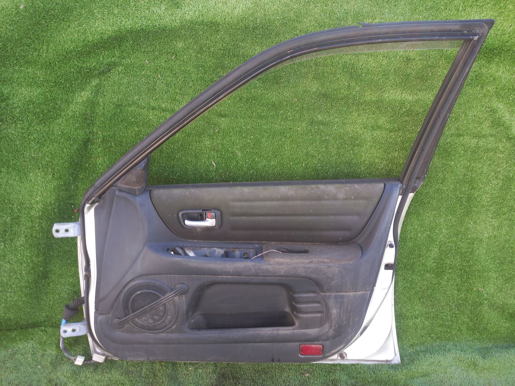 1571 дверь на TOYOTA ALTEZZA GXE10, 9500 рублей, Невинномысск