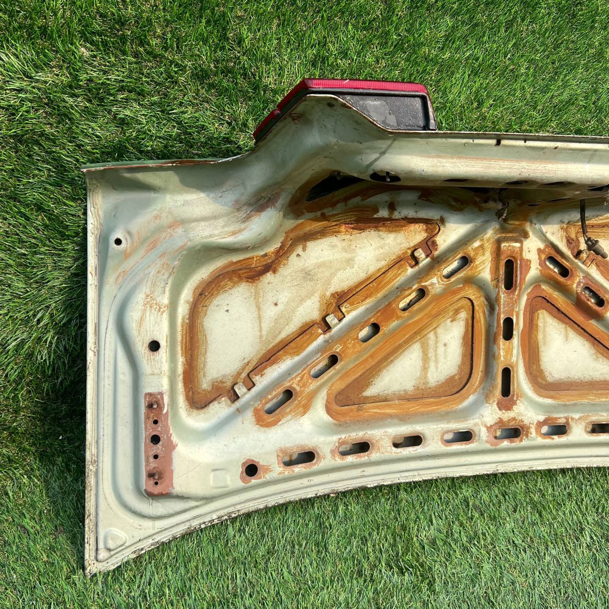 160 Крышка багажника MAZDA 626 GC, 4500 рублей, Невинномысск