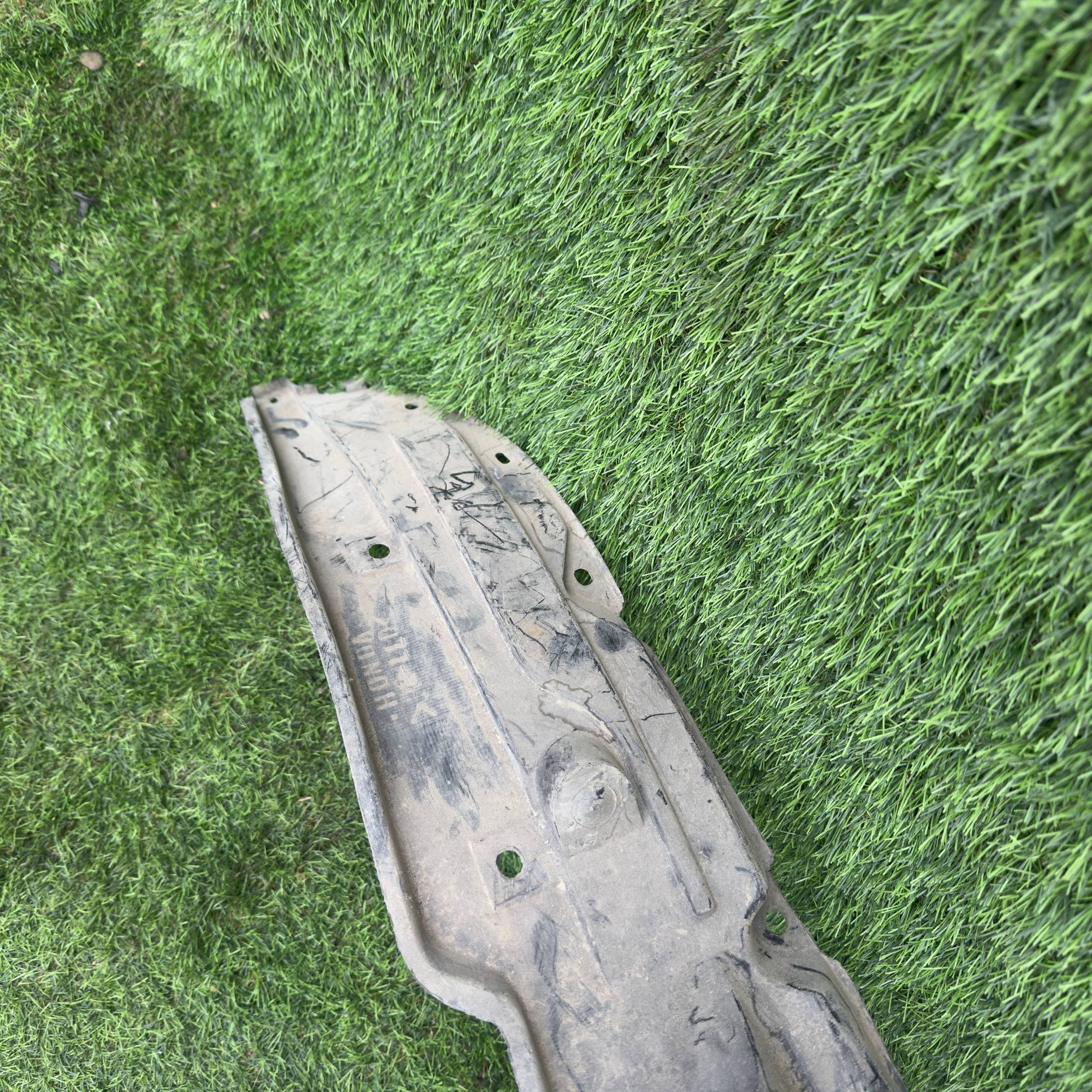 329 Подкрылок передний левый HONDA STEPWGN RF3, 999 рублей, Невинномысск