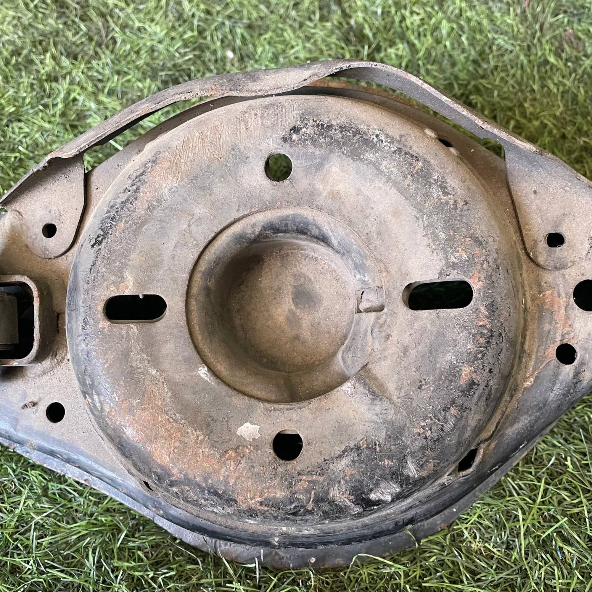 24 Рычаг задний поперечный нижний Mazda Atenza GG3S, 3000 рублей, Невинномысск