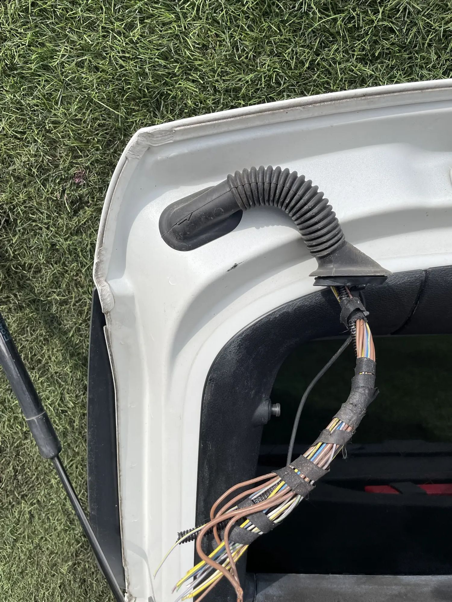 https://ycs.partsauto.market/partsauto-images/thmbs/userImages/772e461030aea93f4dbb6447c0f924d3/part/c5b84f4b-cebd-4bdf-8acd-ffb94005ff4d_1778748303584.jpg