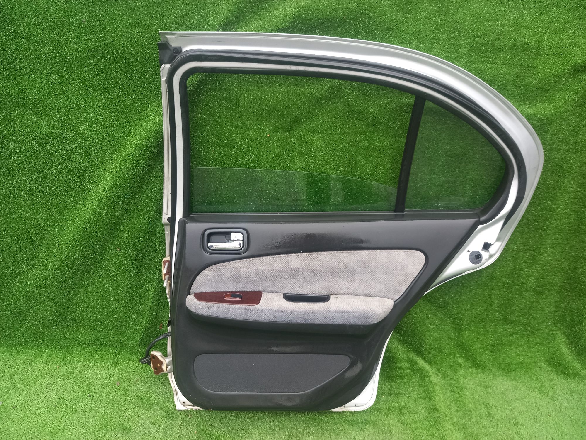 193 дверь на NISSAN CEFIRO A32, 6000 рублей, Невинномысск