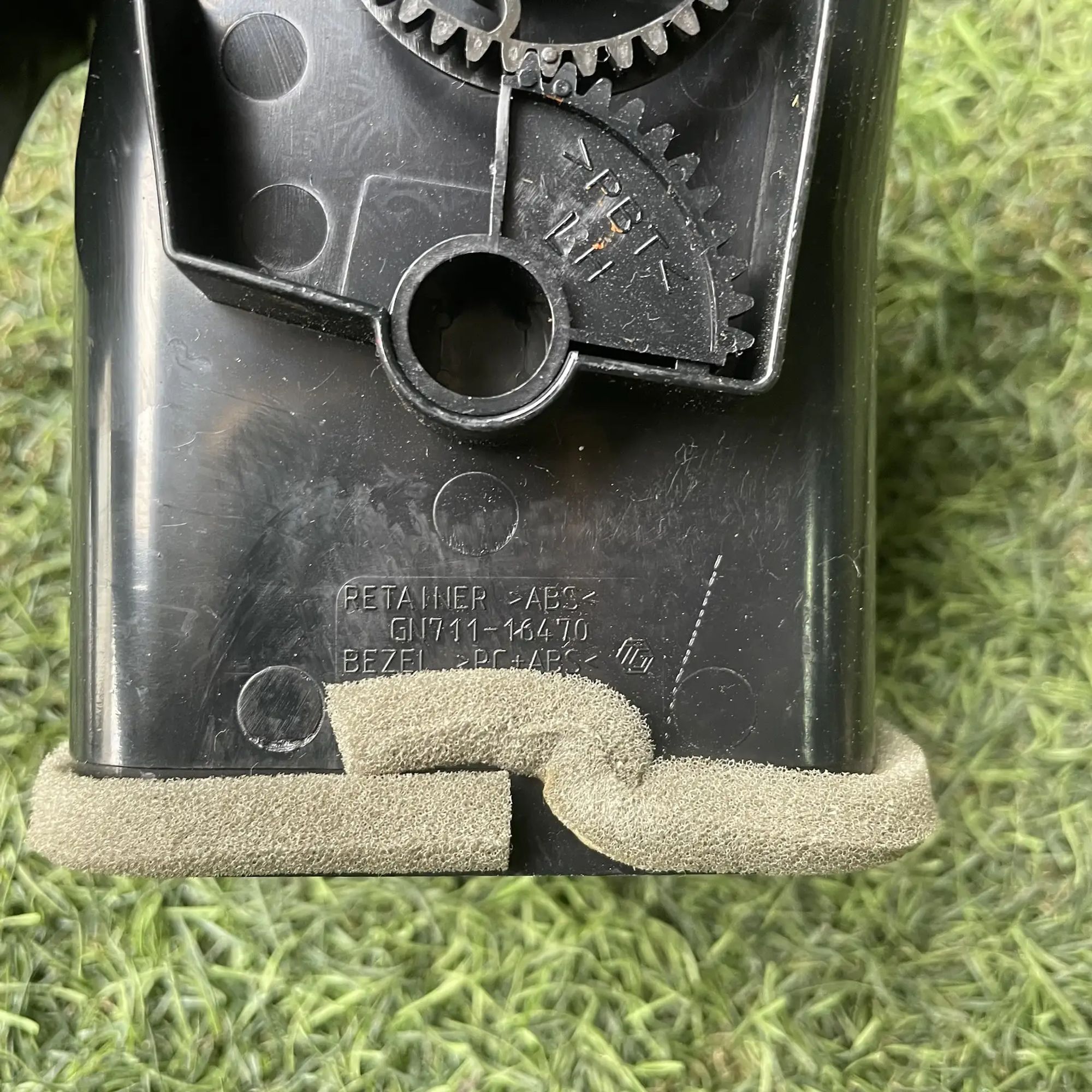 https://ycs.partsauto.market/partsauto-images/thmbs/userImages/772e461030aea93f4dbb6447c0f924d3/part/c682953e-607e-4630-8529-904b253e1c8e_1779097071357.jpg