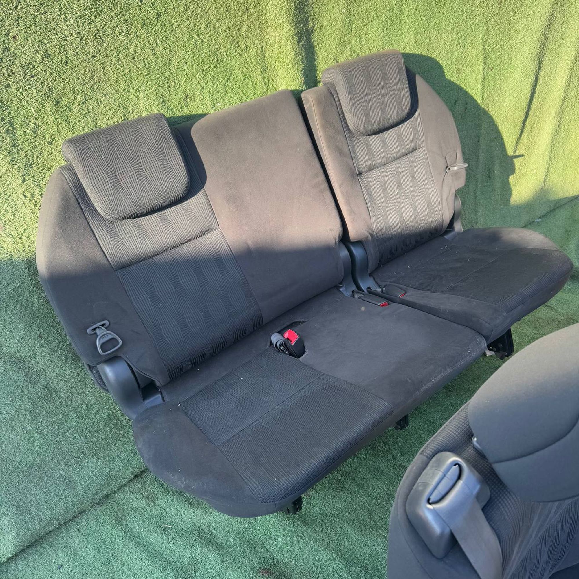 https://ycs.partsauto.market/partsauto-images/thmbs/userImages/772e461030aea93f4dbb6447c0f924d3/part/c68d1c8c-f5b9-448c-9410-0896b2a7c446_1734612355447.jpg