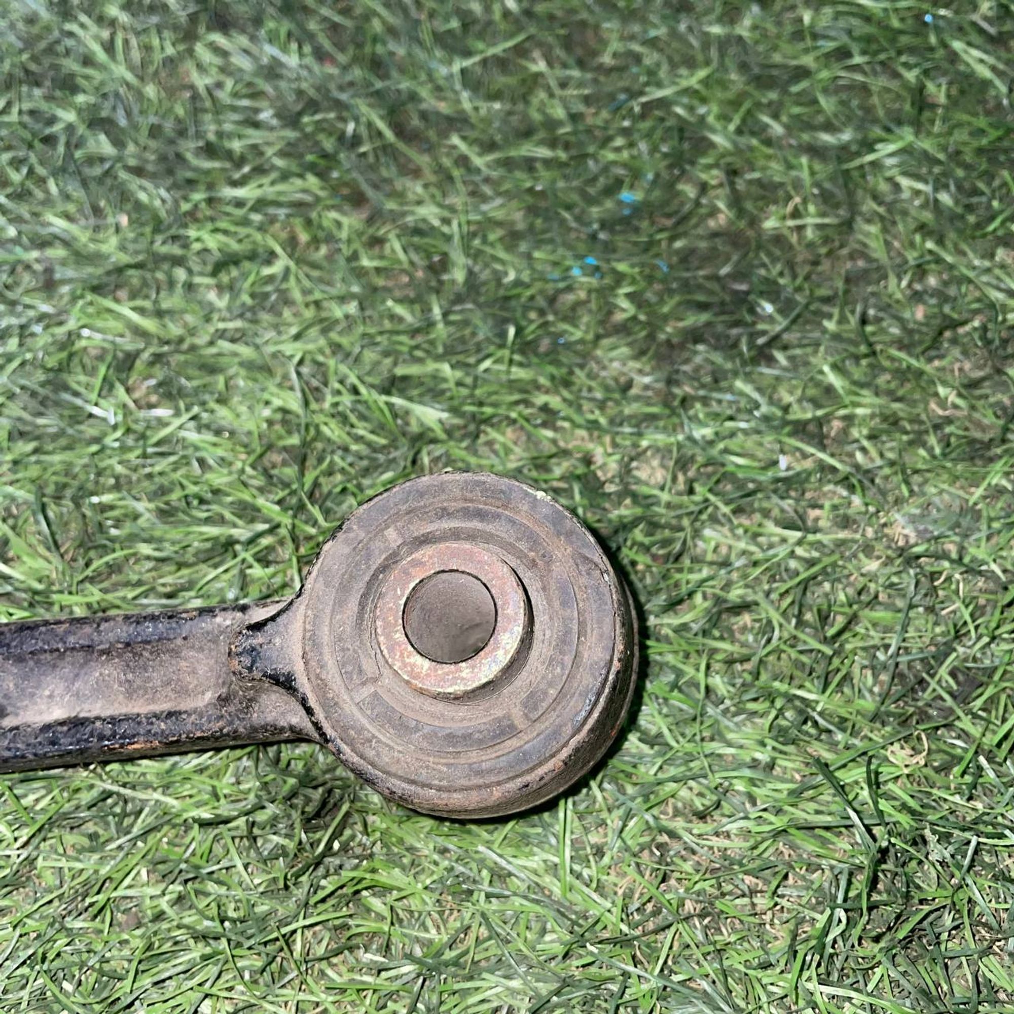 22 Рычаг задний левый нижний Mazda Millenia TAFP, 5000 рублей, Невинномысск