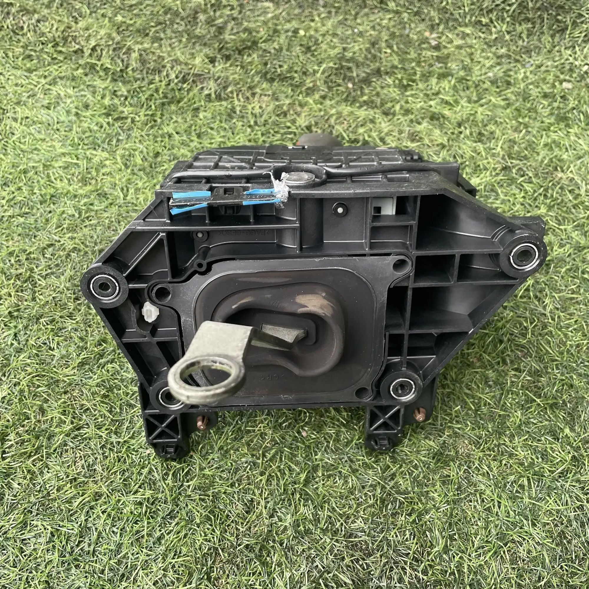 https://ycs.partsauto.market/partsauto-images/thmbs/userImages/772e461030aea93f4dbb6447c0f924d3/part/c76fe48d-8838-4293-9980-a076b2c01b18_1778926479191.jpg