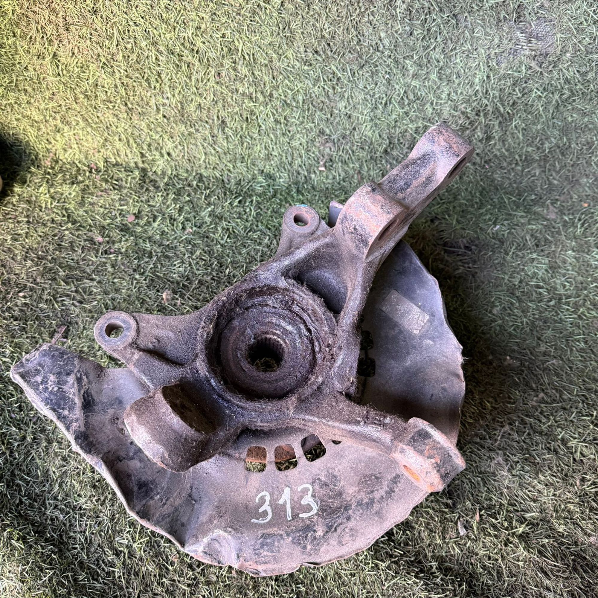 313 Ступица передняя правая TOYOTA VOXY AZR60, 3500 рублей, Невинномысск