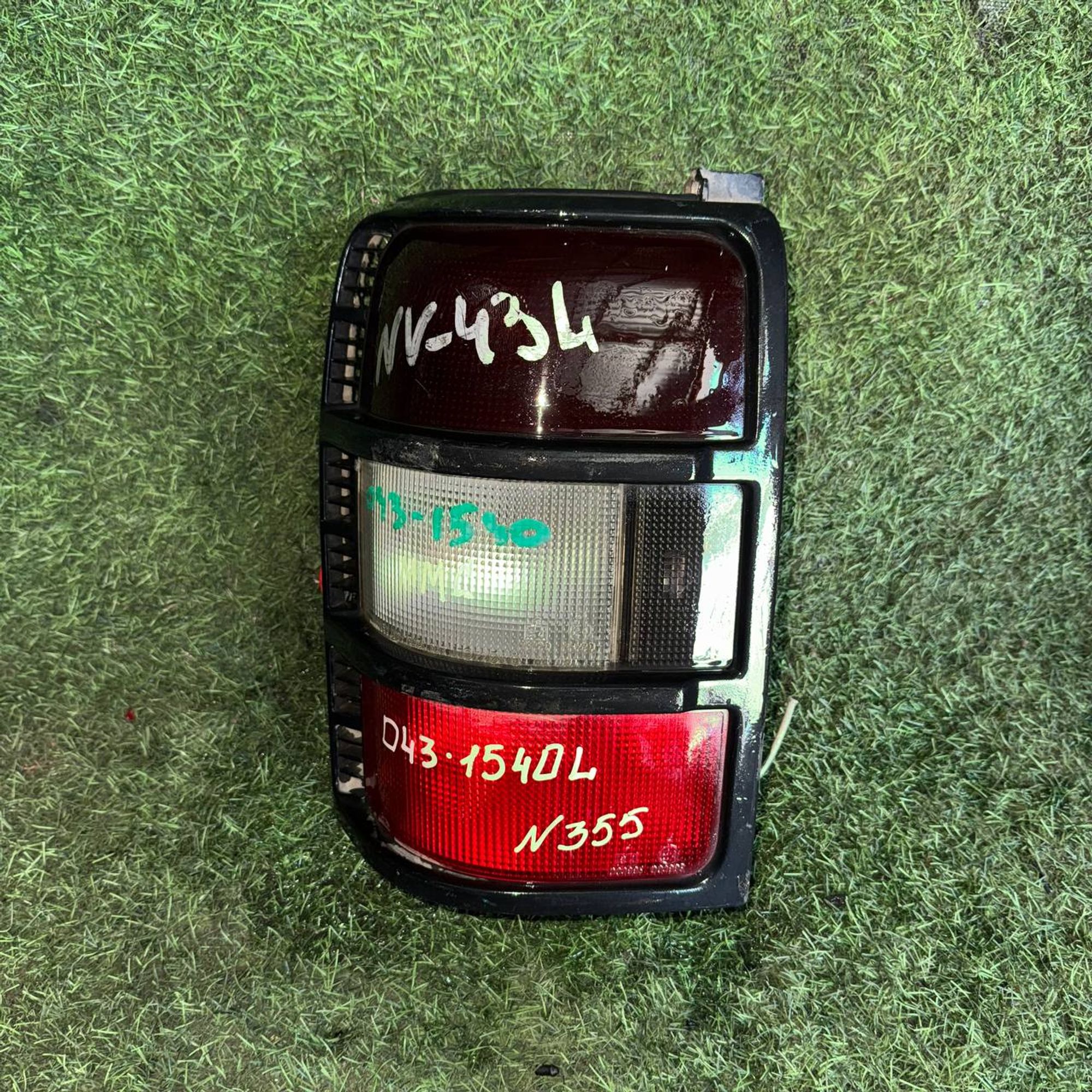 355 Фонарь задний левый MITSUBISHI PAJERO N43W, 6500 рублей, Невинномысск