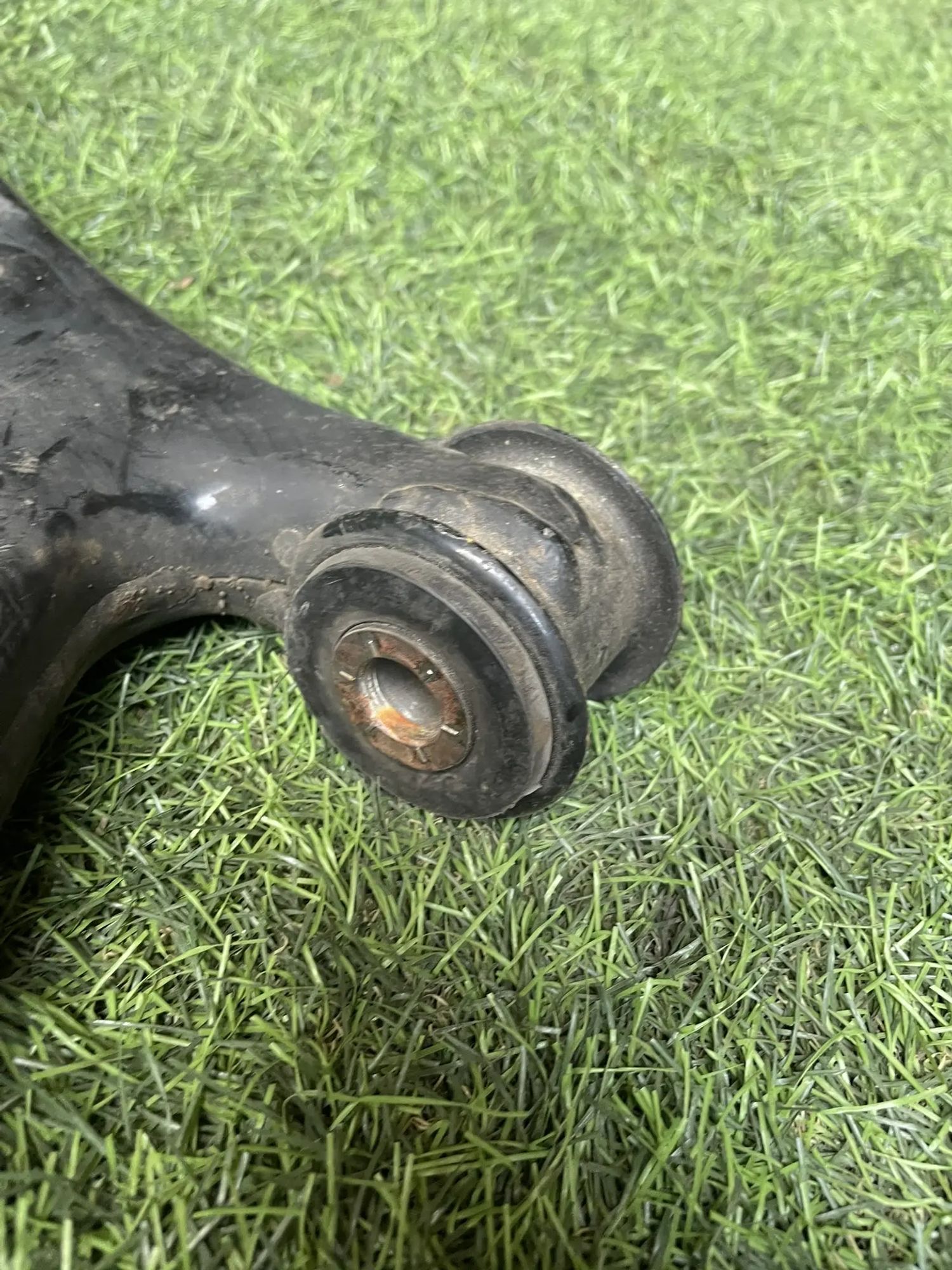 https://ycs.partsauto.market/partsauto-images/thmbs/userImages/772e461030aea93f4dbb6447c0f924d3/part/c7dc7a1d-46c2-4db3-a4bf-beced95fdf04_1774434203010.jpg