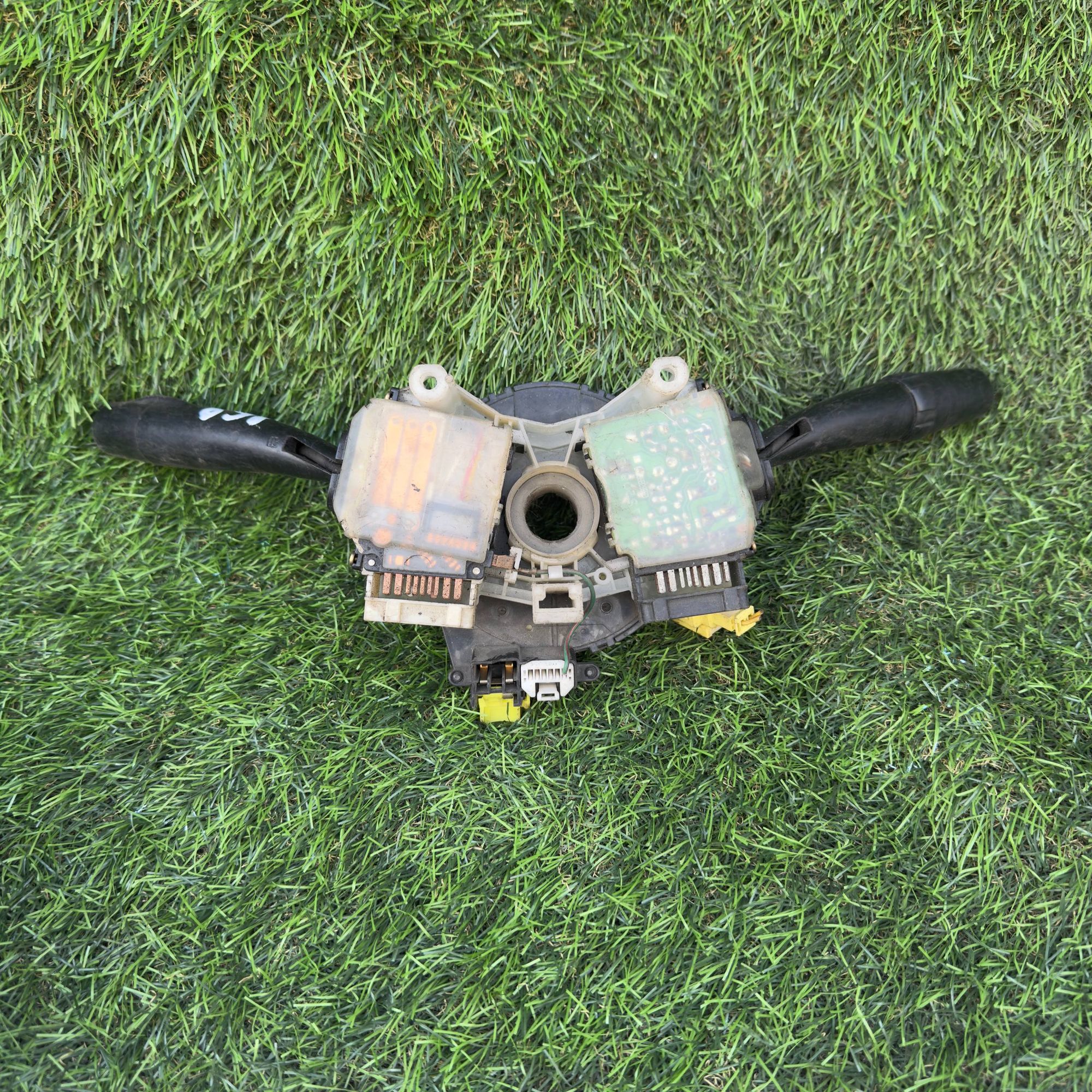 169 Подрулевой переключатель света и дворников Toytoa Gaia, 3500 рублей, Невинномысск