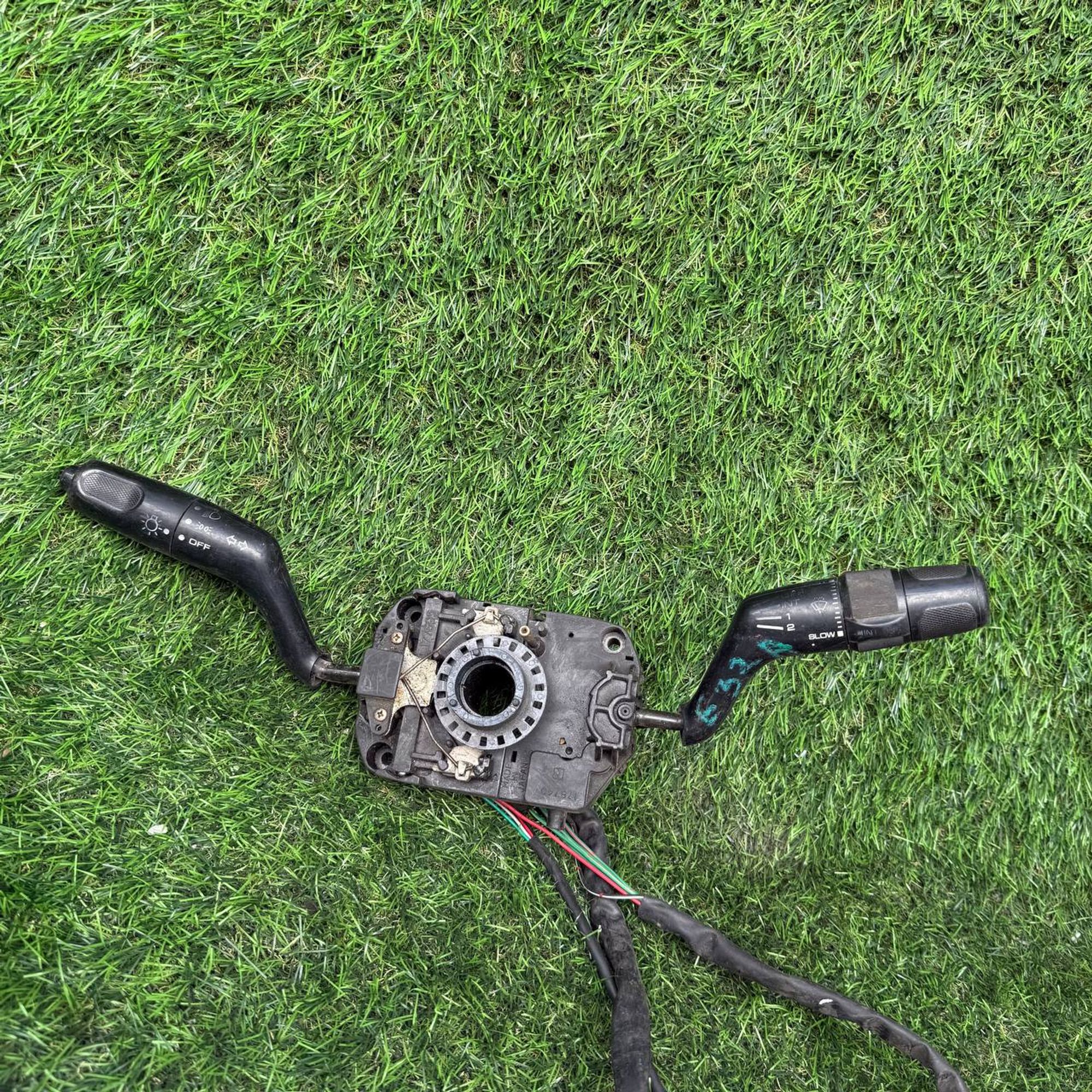 82 Подрулевой переключатель дворников и света Mitsubishi E32A, 3500 рублей, Невинномысск