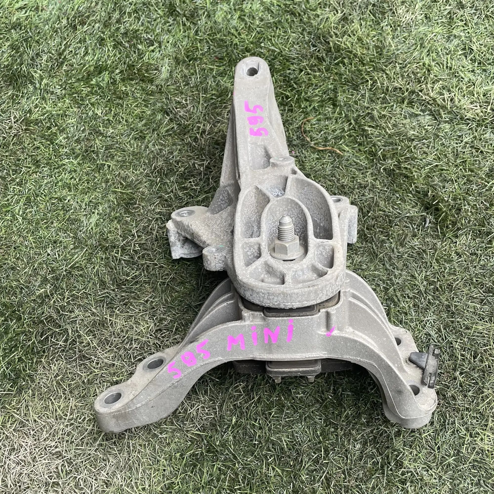 https://ycs.partsauto.market/partsauto-images/thmbs/userImages/772e461030aea93f4dbb6447c0f924d3/part/c9b5de4d-04d3-439b-b6df-b5e1e6f4d04d_1779192108974.jpg