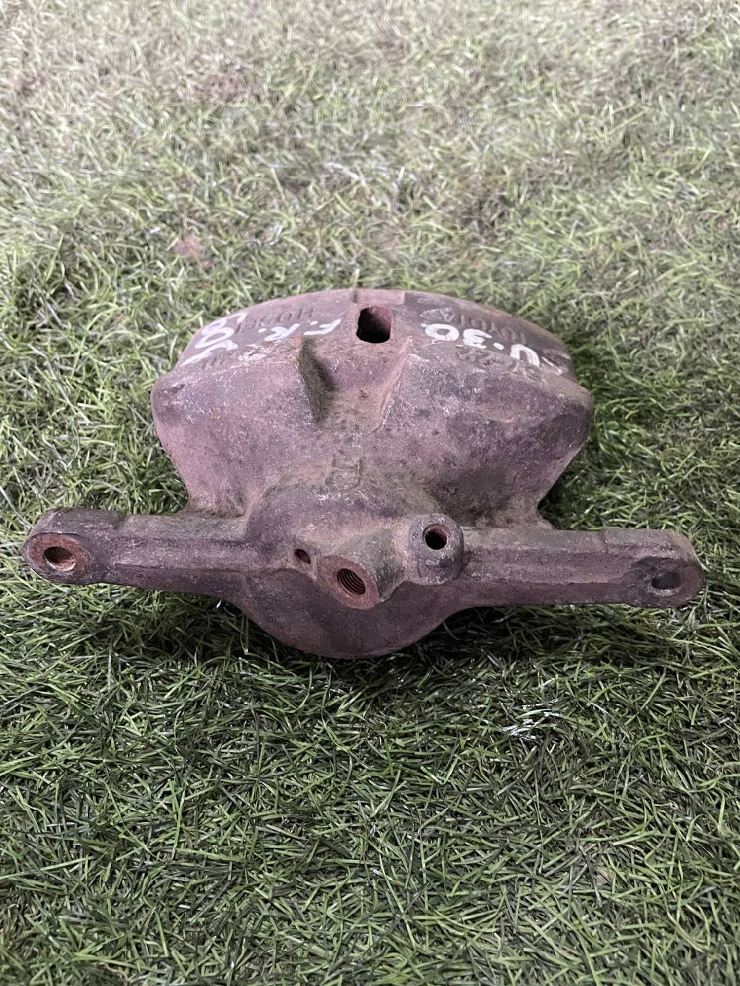 309 Суппорт тормозной передний правый TOYOTA VISTA SV30, 3000 рублей, Невинномысск