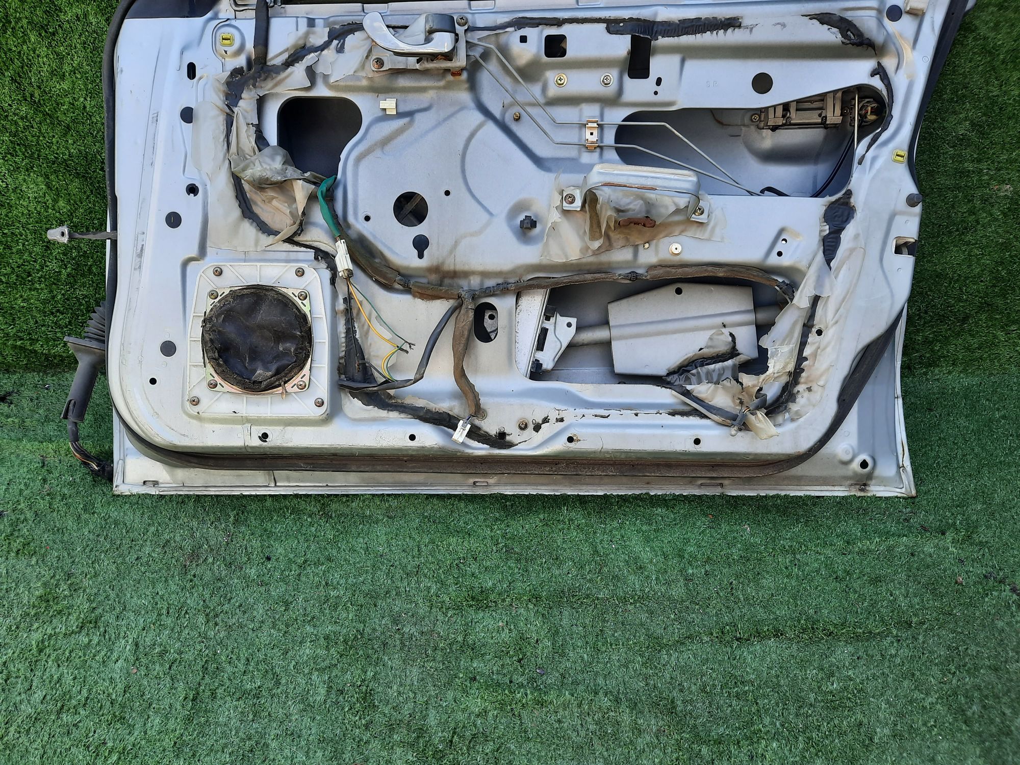 1386 дверь на MITSUBISHI GALANT EC1W, 9500 рублей, Невинномысск