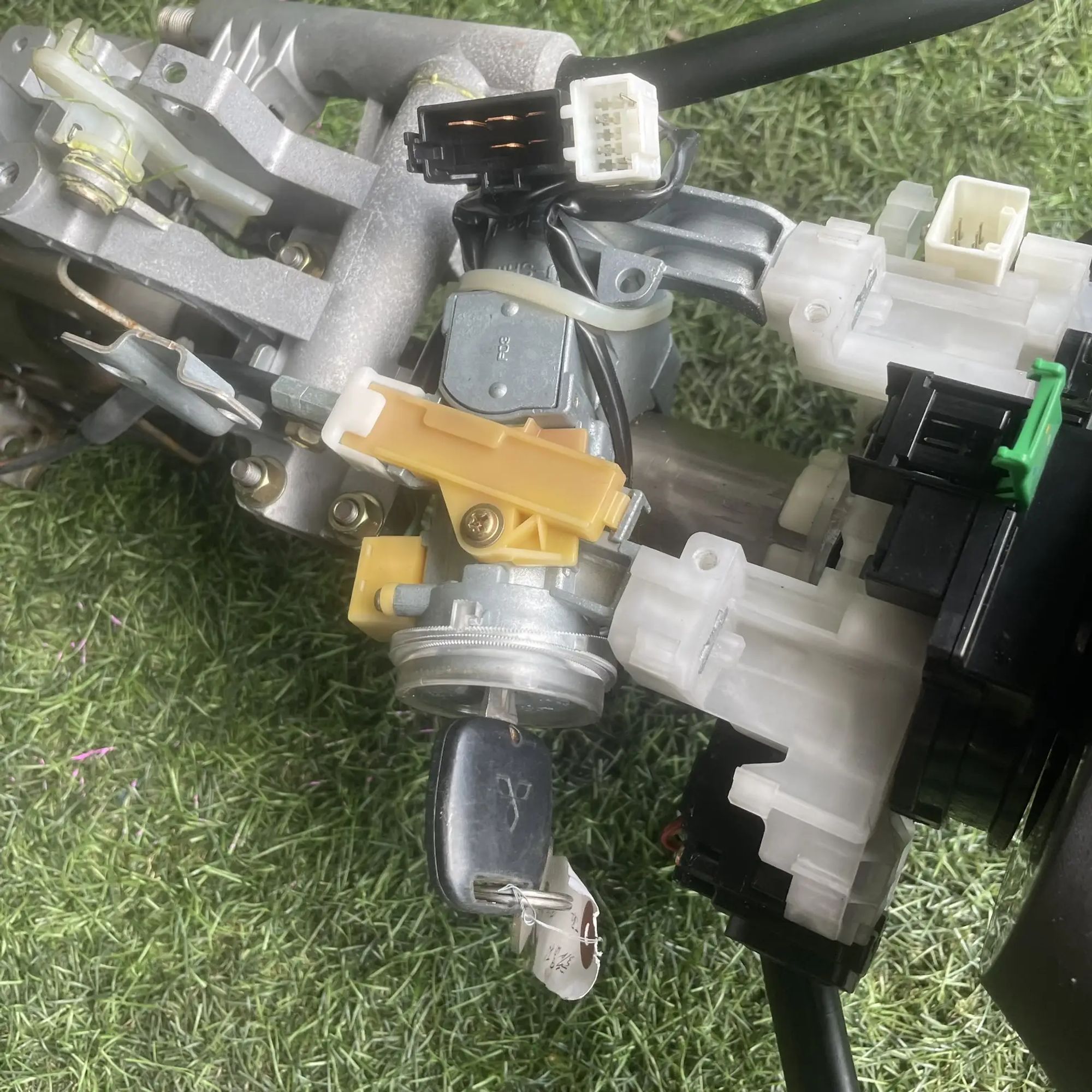 https://ycs.partsauto.market/partsauto-images/thmbs/userImages/772e461030aea93f4dbb6447c0f924d3/part/ca1c571b-1867-475f-98ad-aedc874aa085_1776751151464.jpg