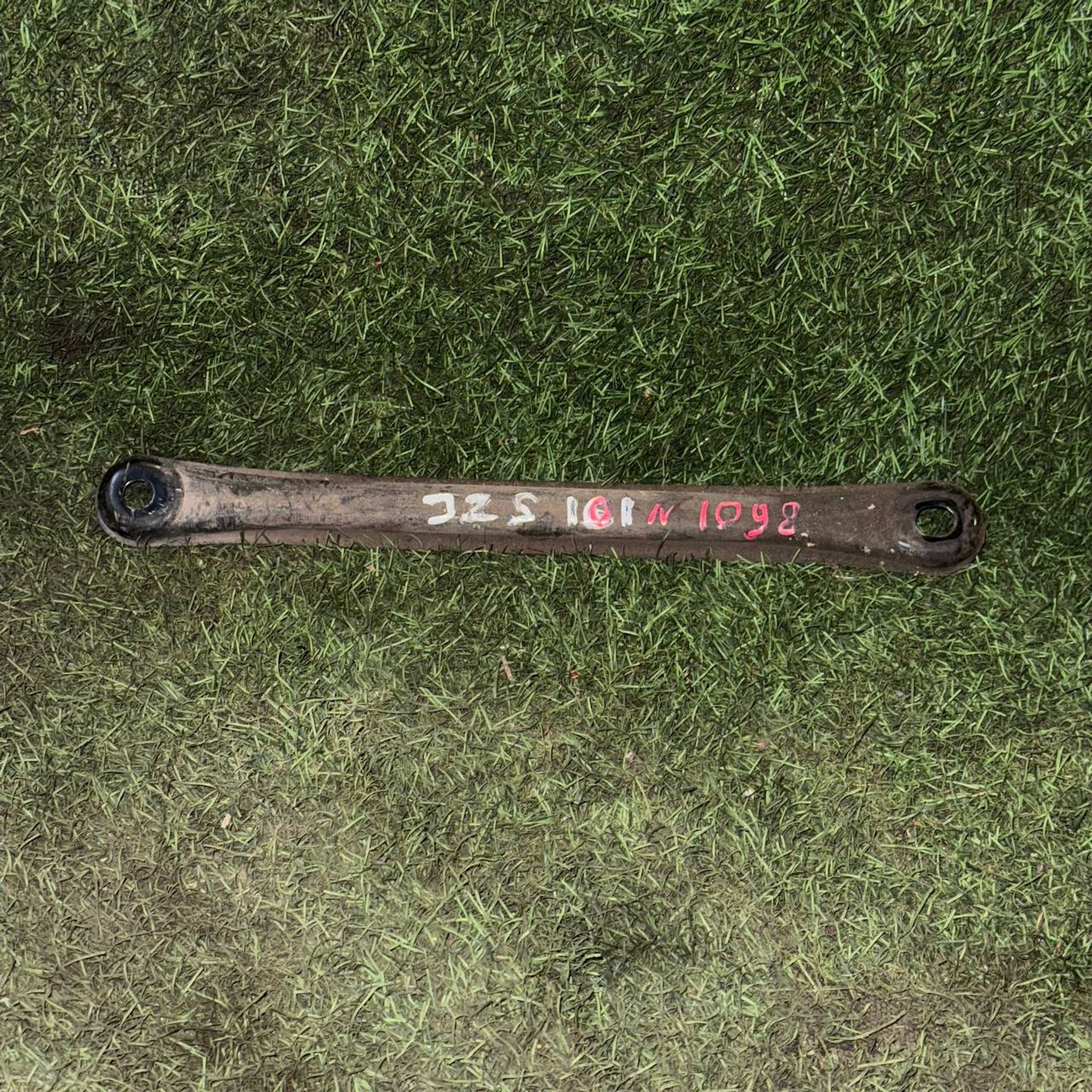 1098 Рычаг подвески задней Toyota Verossa JZX110, 2000 рублей, Невинномысск