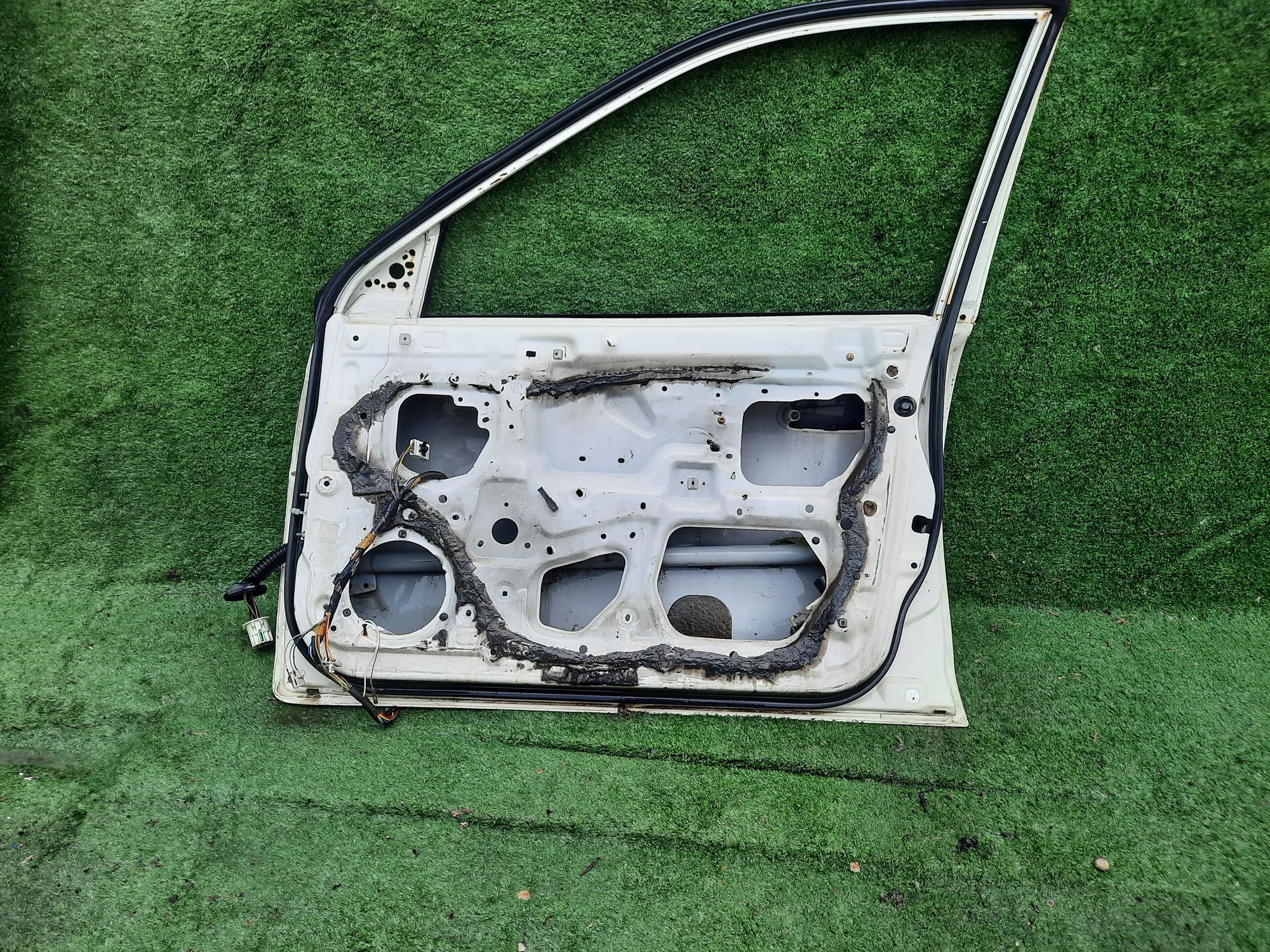 962 дверь на MAZDA FAMILIA BHALP, 5500 рублей, Невинномысск