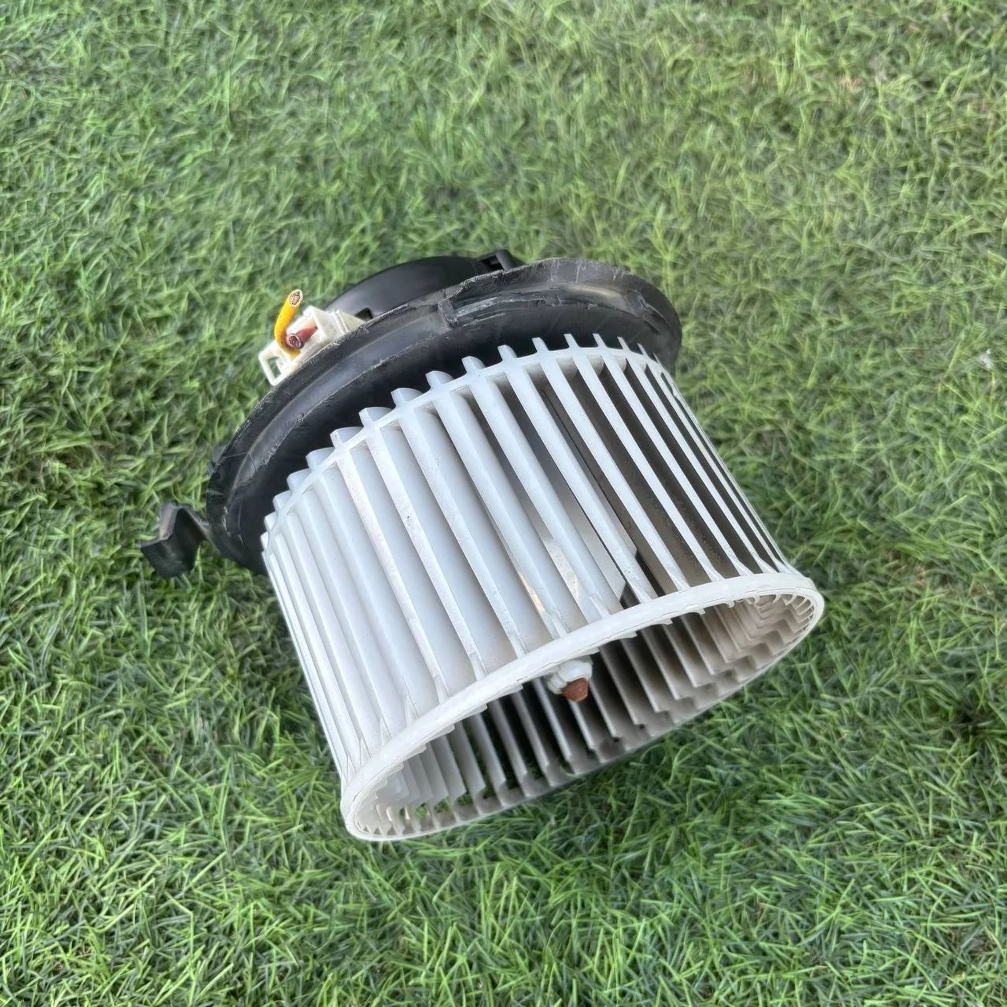 https://ycs.partsauto.market/partsauto-images/thmbs/userImages/772e461030aea93f4dbb6447c0f924d3/part/ca5c3b4a-62d5-4503-b7f0-7462c3406517_1773990822957.jpg