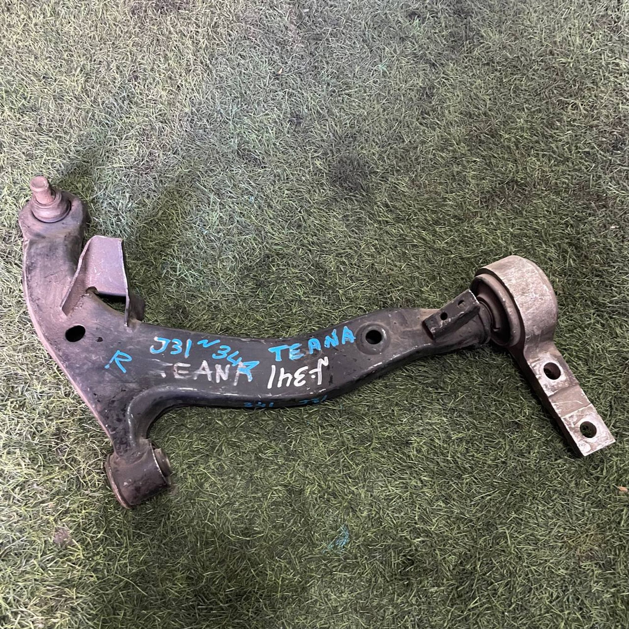 341 Рычаг передний правый нижний NISSAN TEANA J31, 3500 рублей, Невинномысск