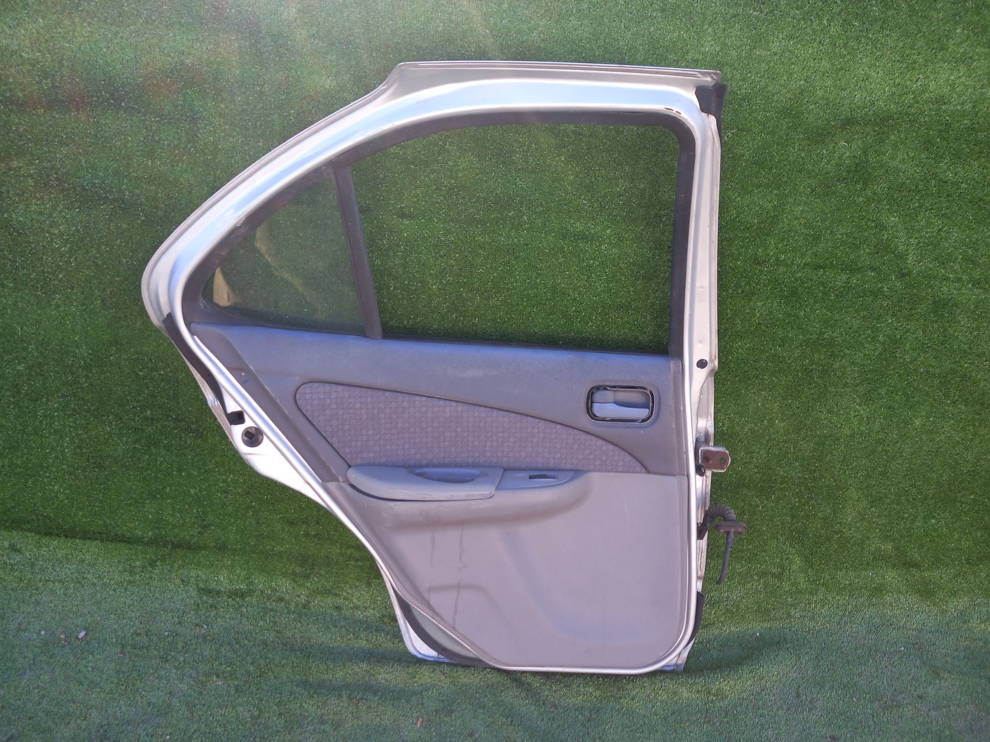 153 дверь на NISSAN SUNNY FB15, 8000 рублей, Невинномысск