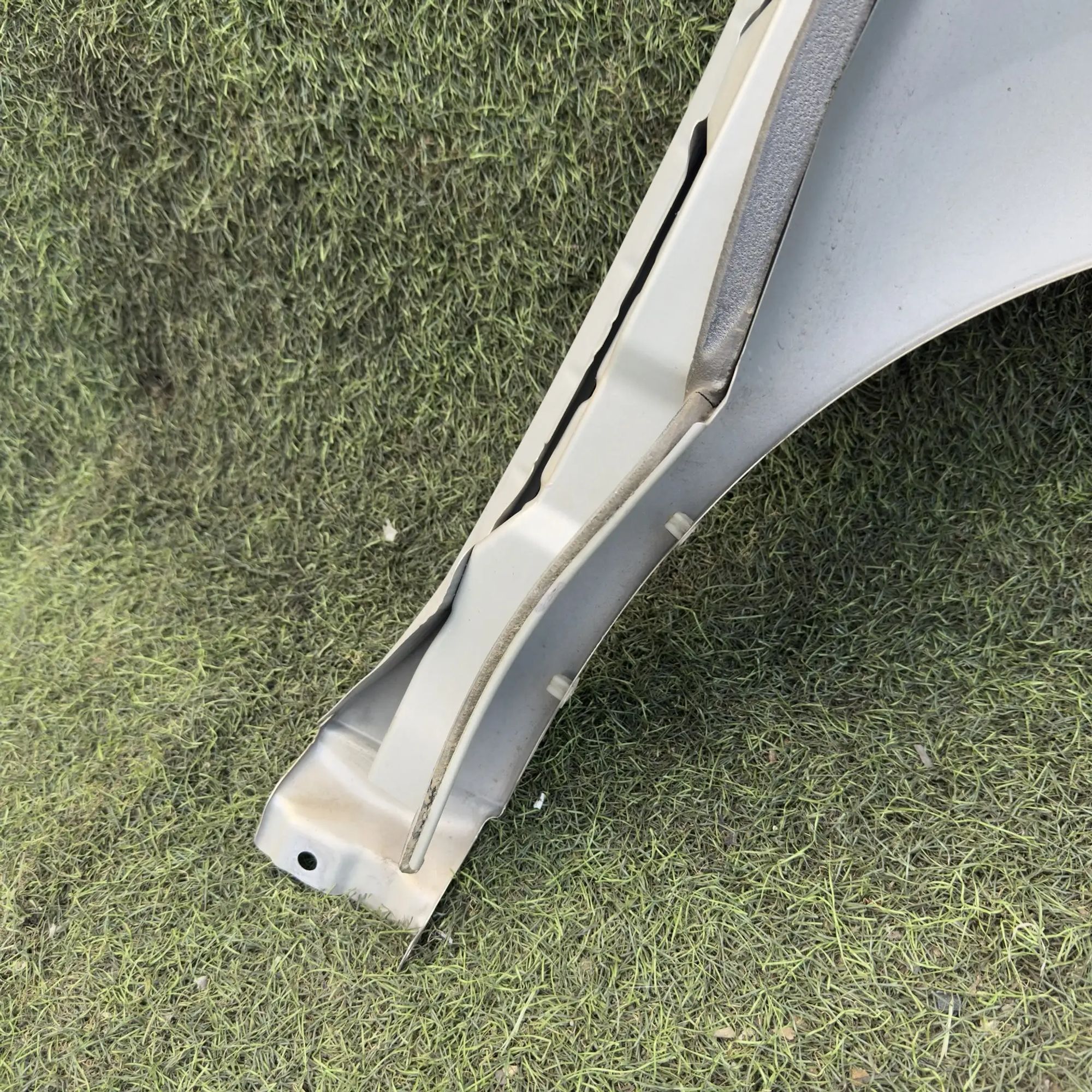 https://ycs.partsauto.market/partsauto-images/thmbs/userImages/772e461030aea93f4dbb6447c0f924d3/part/cc17ead5-740c-43a0-9e23-f1d734c77b84_1778826589930.jpg