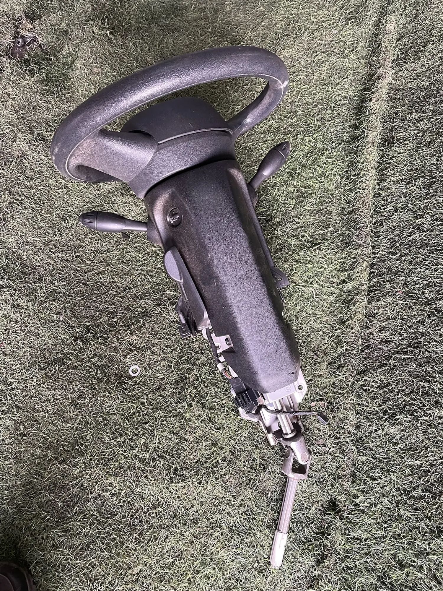 https://ycs.partsauto.market/partsauto-images/thmbs/userImages/772e461030aea93f4dbb6447c0f924d3/part/cc5c954a-1f0a-4e96-8eb1-2f981af8f32d_1778679259364.jpg
