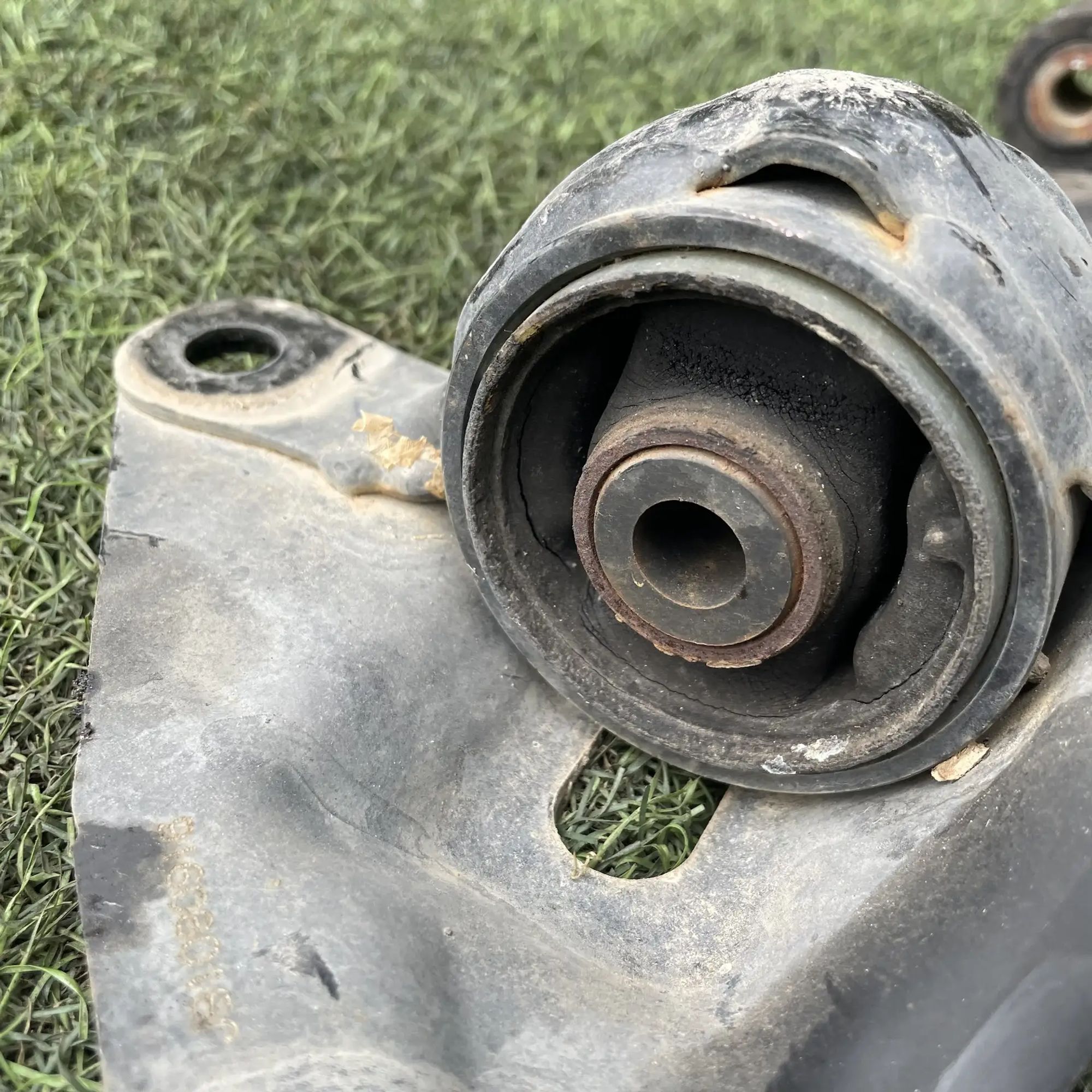 https://ycs.partsauto.market/partsauto-images/thmbs/userImages/772e461030aea93f4dbb6447c0f924d3/part/ccb179ab-eb36-4233-929f-422c16766833_1779255302951.jpg