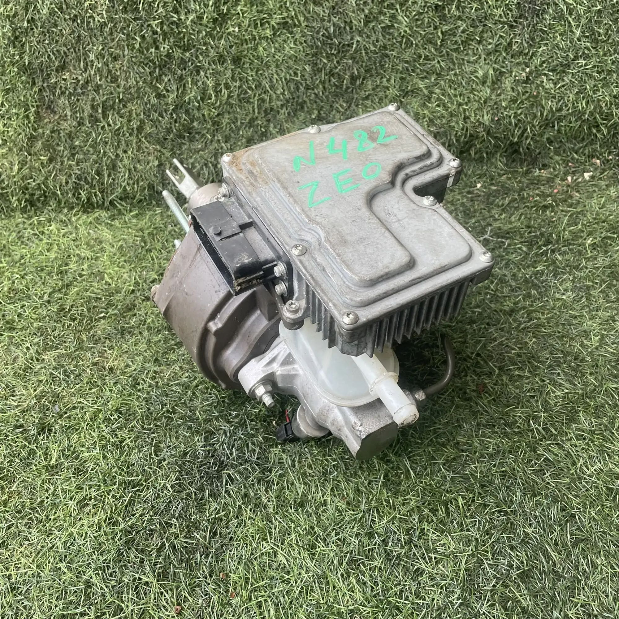https://ycs.partsauto.market/partsauto-images/thmbs/userImages/772e461030aea93f4dbb6447c0f924d3/part/cd7564f6-d2de-4eec-a046-e1b34f0b3d2d_1776926178857.jpg