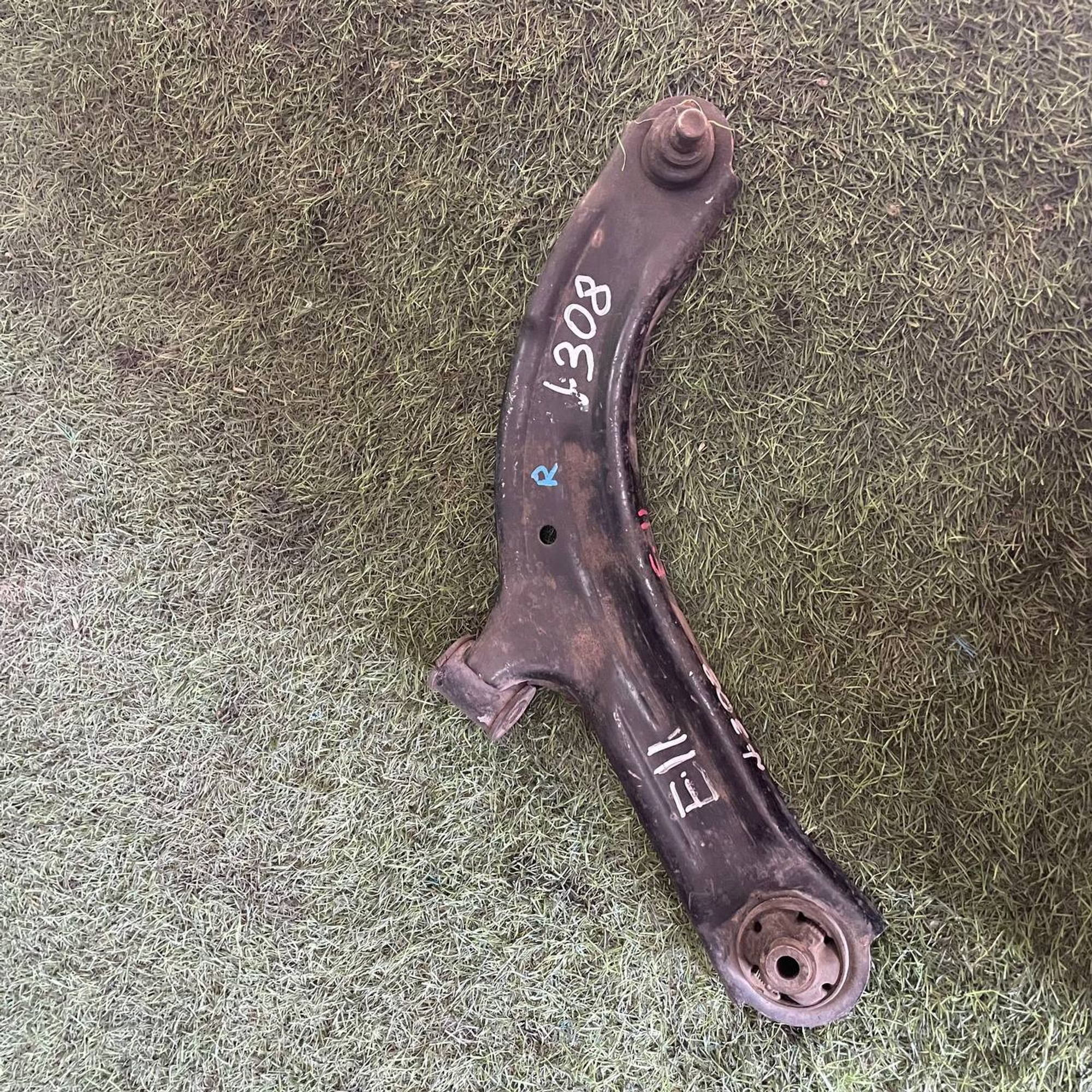 308 Рычаг передний правый нижний NISSAN NOTE E11, 3000 рублей, Невинномысск