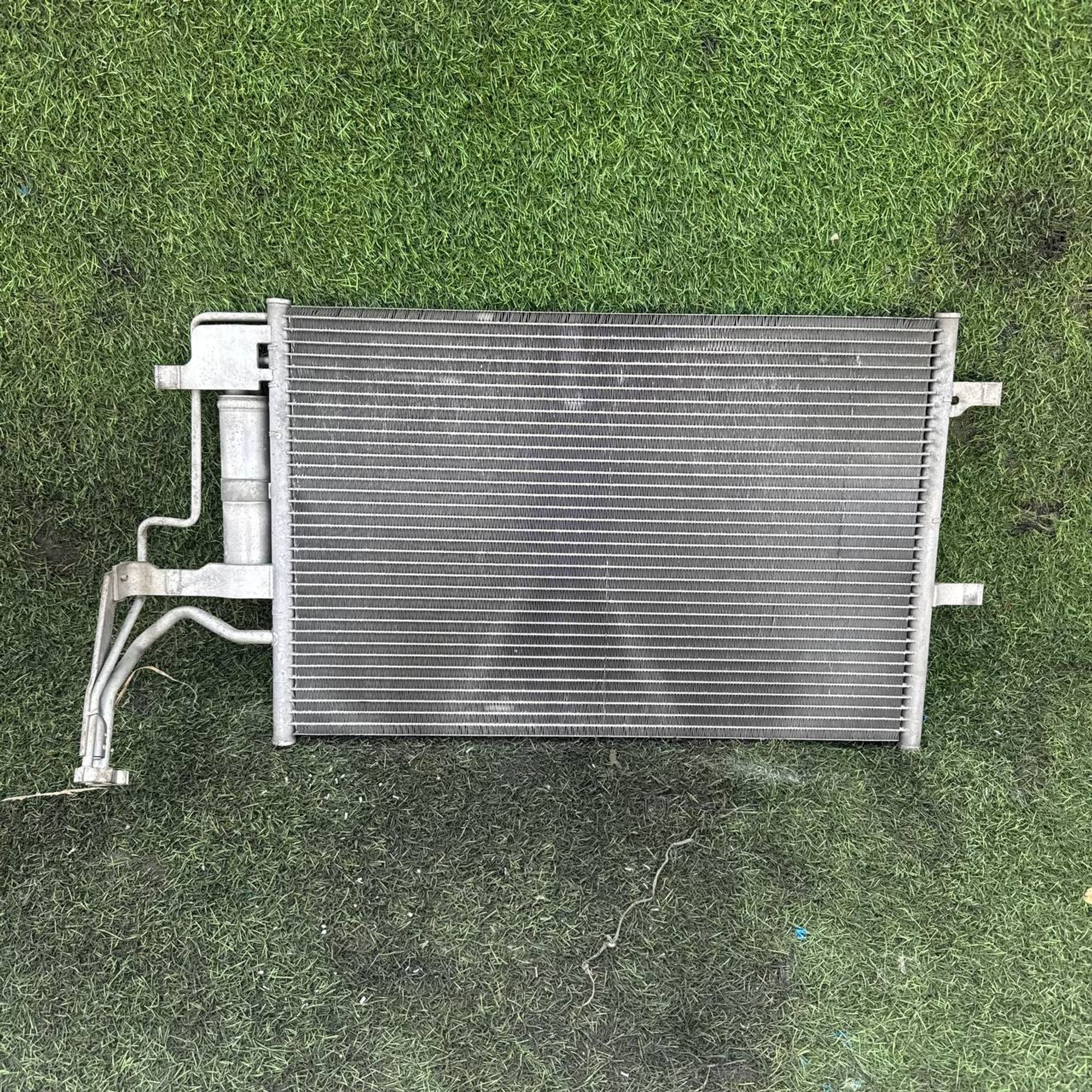 https://ycs.partsauto.market/partsauto-images/thmbs/userImages/772e461030aea93f4dbb6447c0f924d3/part/ce0bbbb5-b4e0-44a3-ad5f-72c5b3e44056_1748528875097.jpg