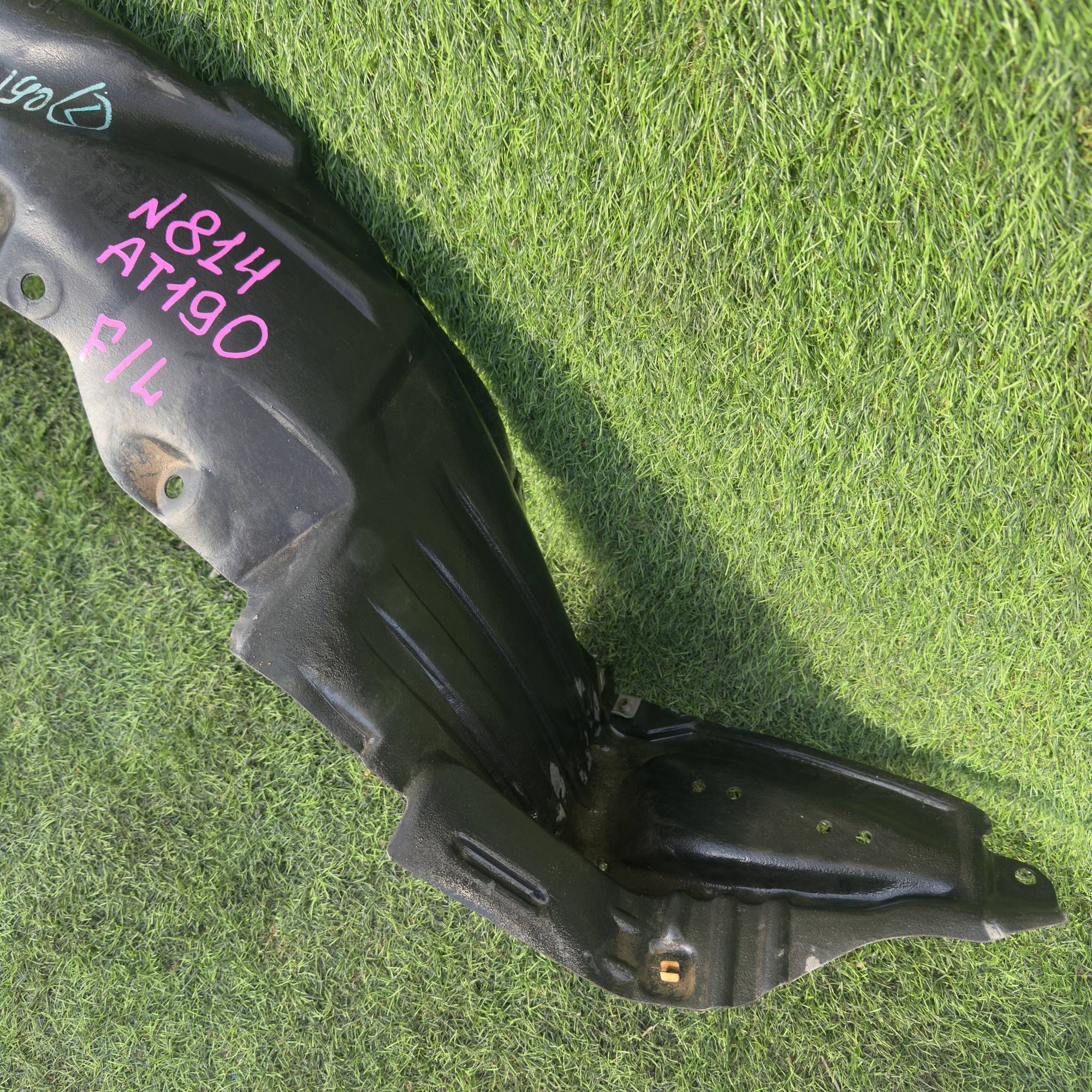 814 Подкрылок передний левый Toyota AT190, 2500 рублей, Невинномысск