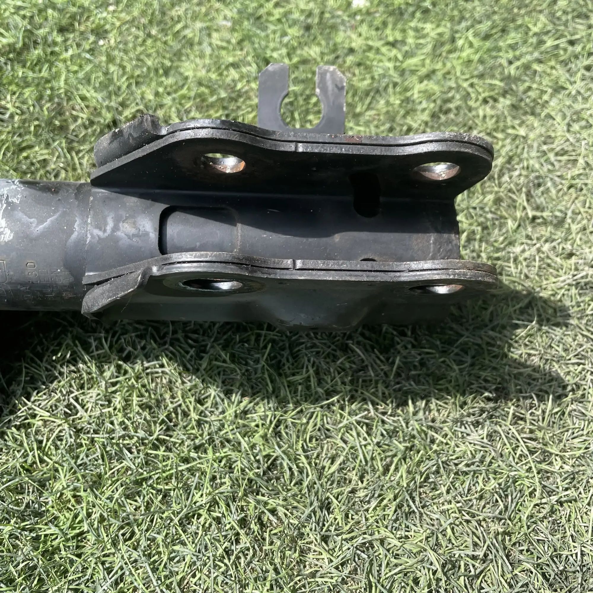 https://ycs.partsauto.market/partsauto-images/thmbs/userImages/772e461030aea93f4dbb6447c0f924d3/part/cec9bed6-1888-4d47-9dca-90ff40b4105b_1779111765098.jpg