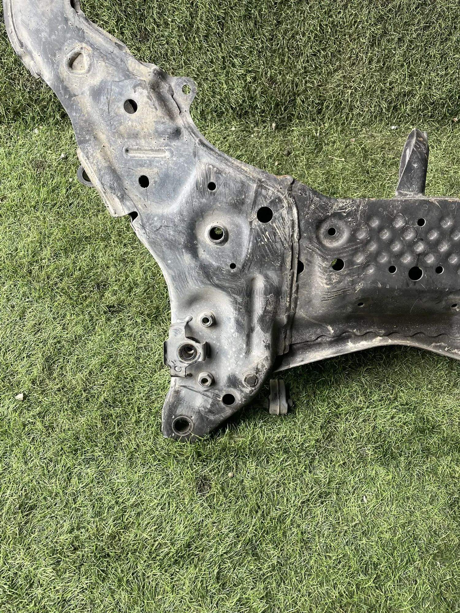 https://ycs.partsauto.market/partsauto-images/thmbs/userImages/772e461030aea93f4dbb6447c0f924d3/part/ceda4877-99ef-4a5a-ba58-4c8ab44a0cb8_1775125229628.jpg
